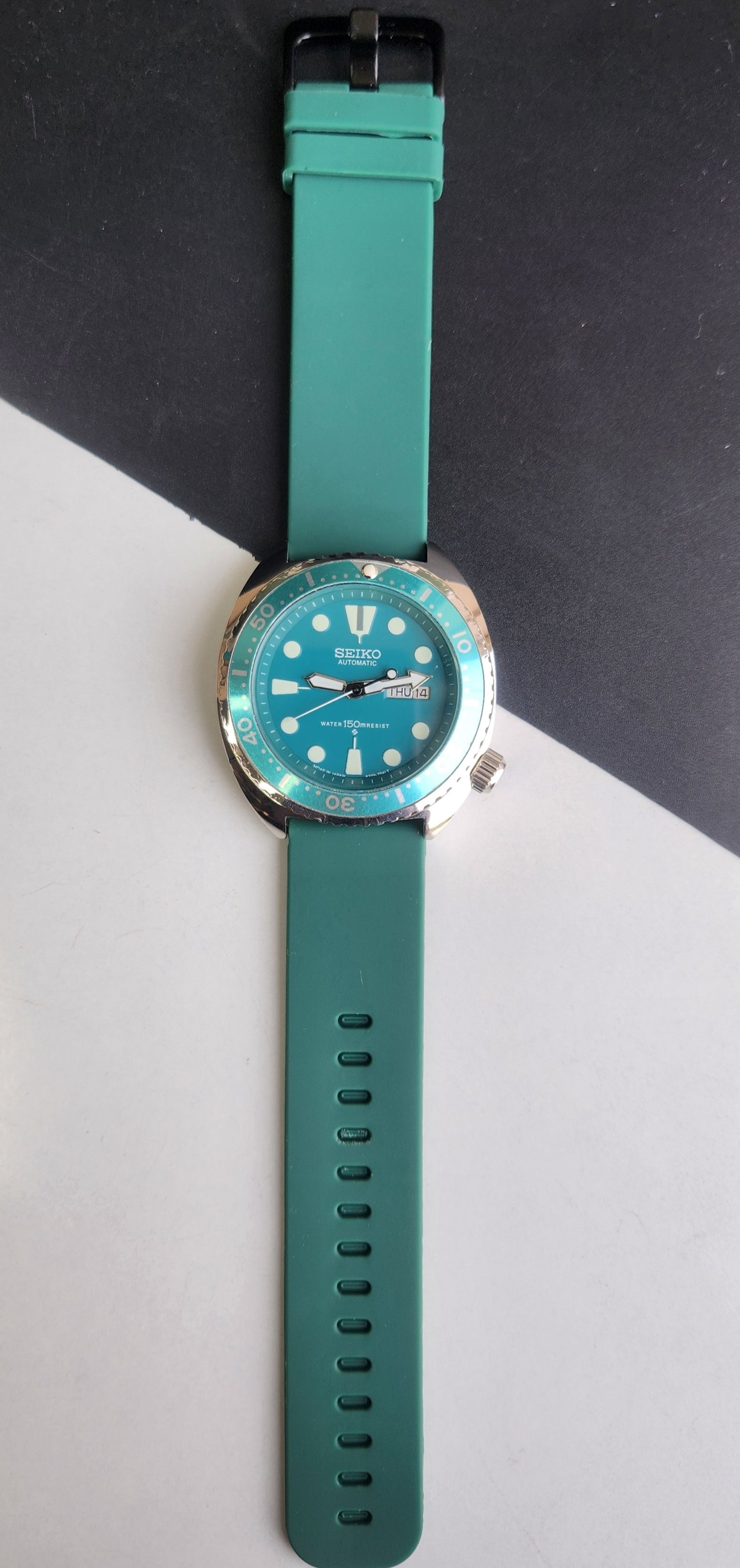 Vintage Seiko Turtle Automatic Sea Green Face Cal. 6309 Sea Green Silicone Strap Day-Date Men's Wrist Watch E58