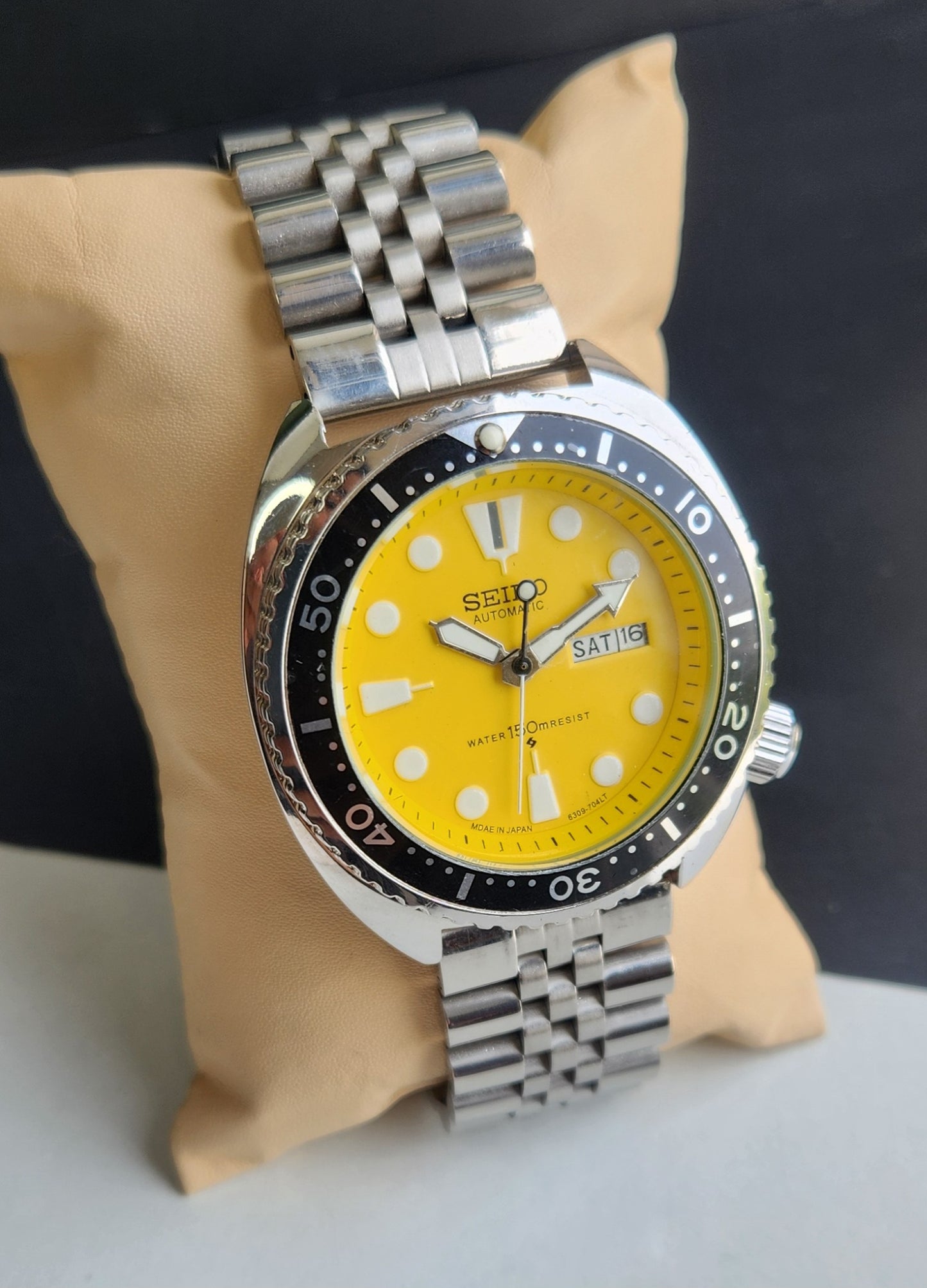 Vintage Seiko Turtle Automatic Yellow Face Cal. 6309 Jubilee Bracelet Day-Date Men's Wrist Watch E59