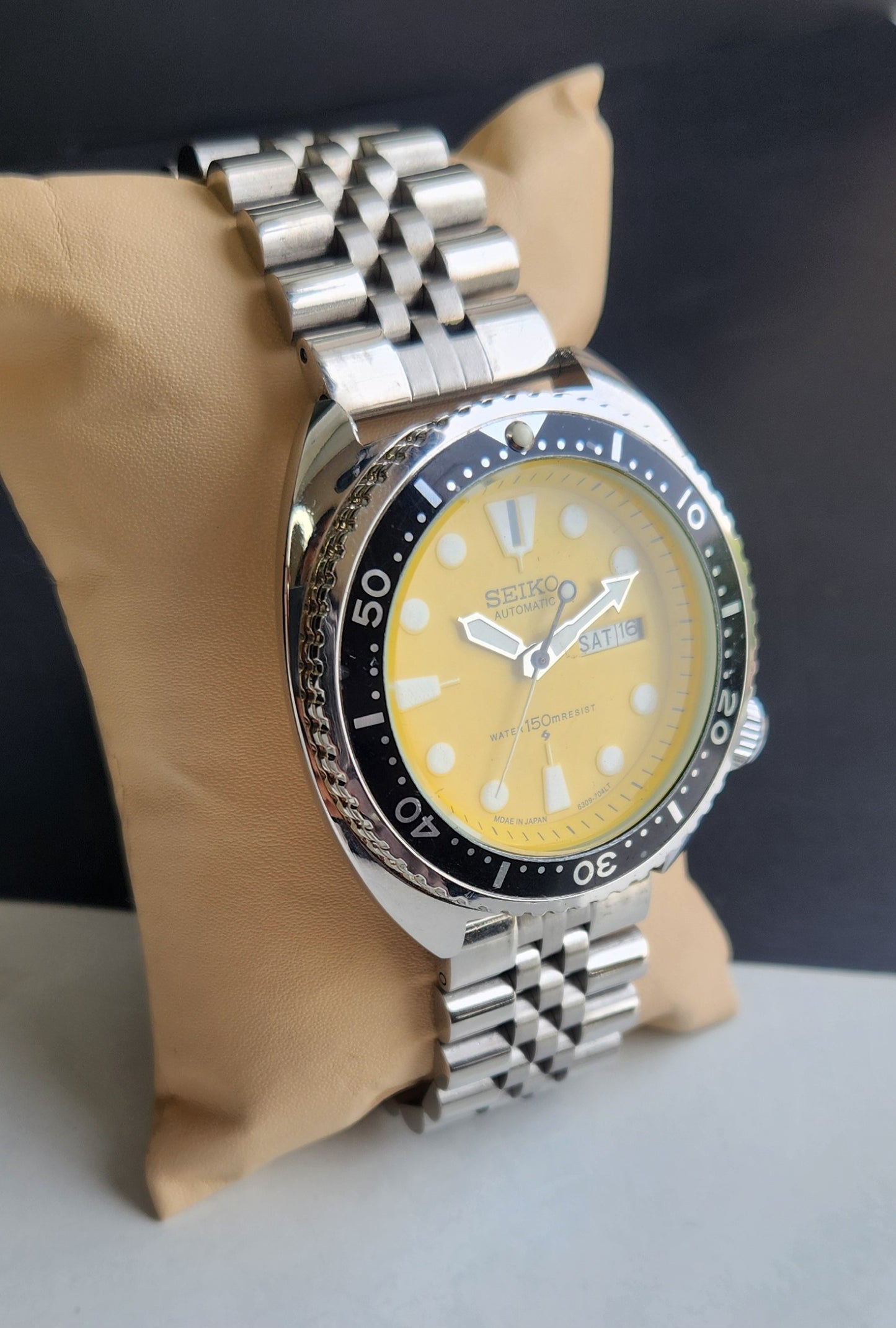 Vintage Seiko Turtle Automatic Yellow Face Cal. 6309 Jubilee Bracelet Day-Date Men's Wrist Watch E59