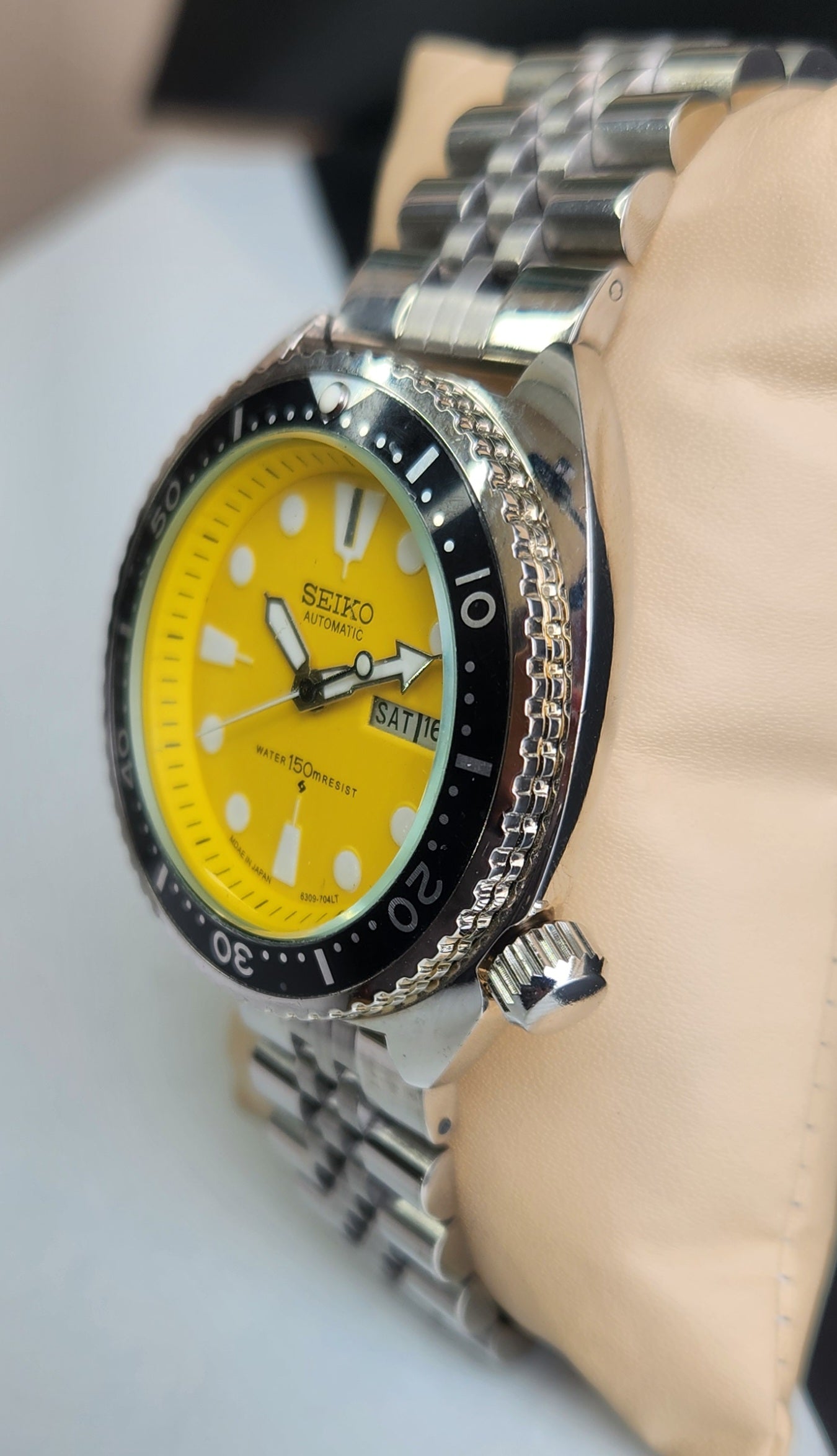Vintage Seiko Turtle Automatic Yellow Face Cal. 6309 Jubilee Bracelet Day-Date Men's Wrist Watch E59