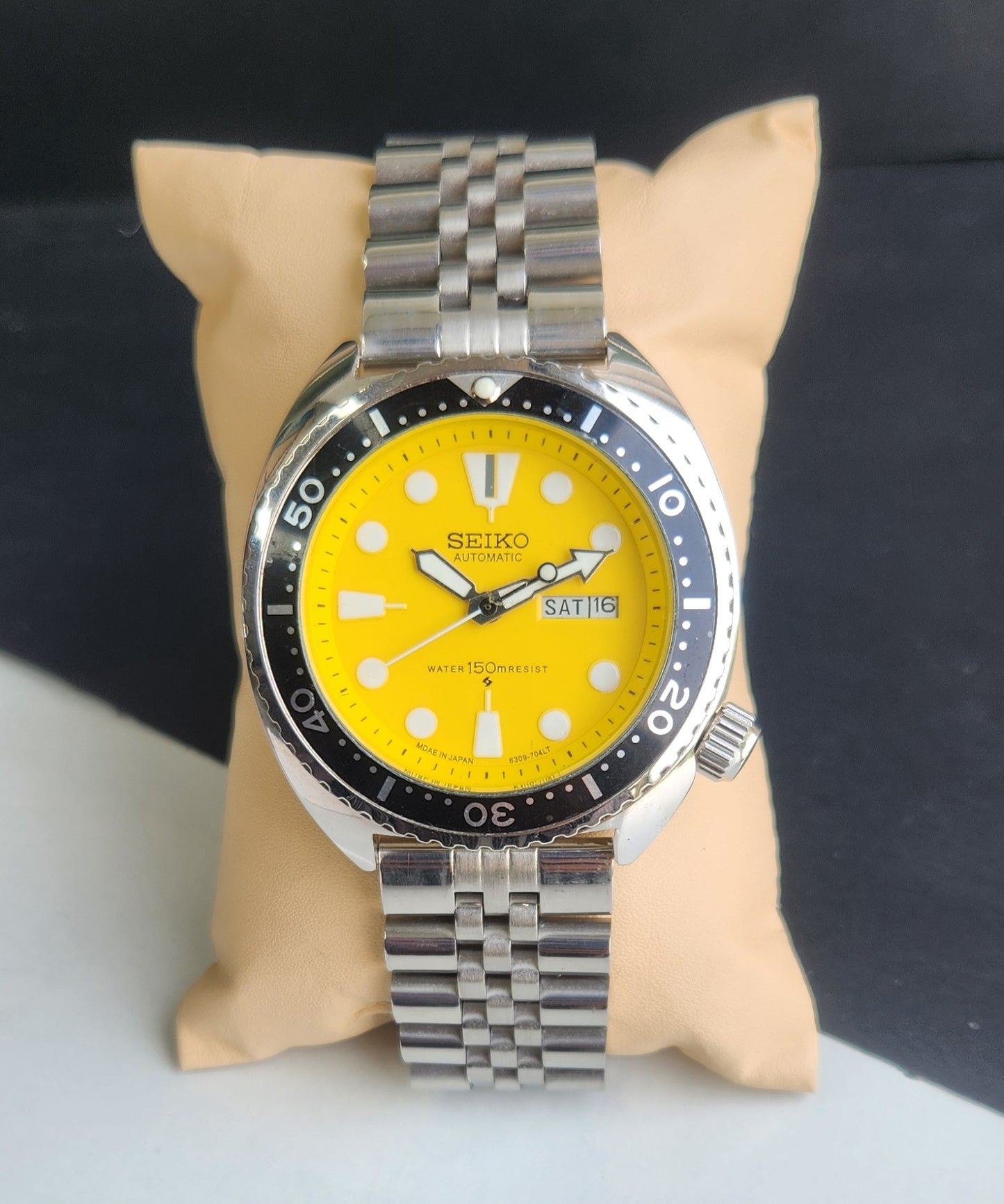 Vintage Seiko Turtle Automatic Yellow Face Cal. 6309 Jubilee Bracelet Day-Date Men's Wrist Watch E59