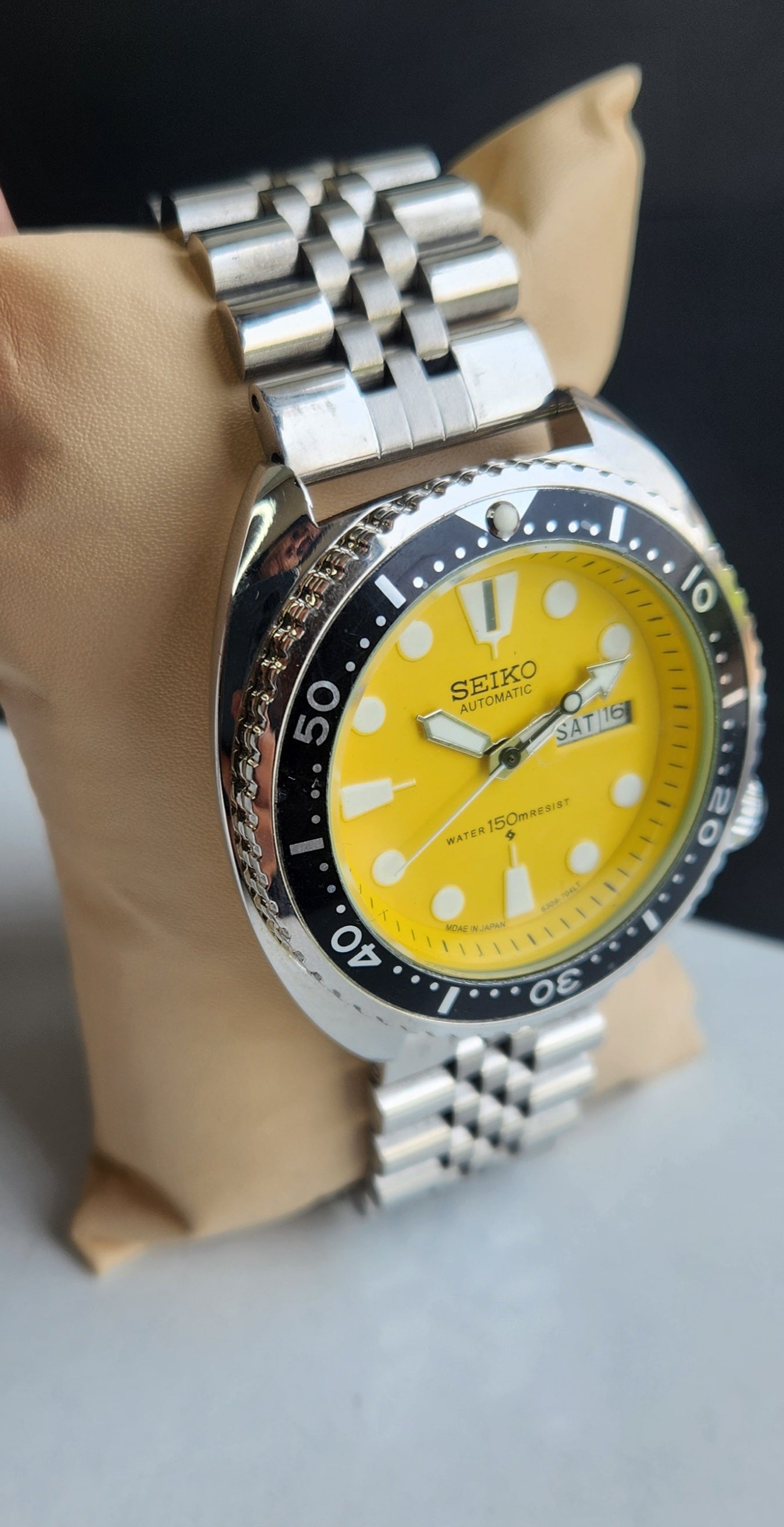 Vintage Seiko Turtle Automatic Yellow Face Cal. 6309 Jubilee Bracelet Day-Date Men's Wrist Watch E59