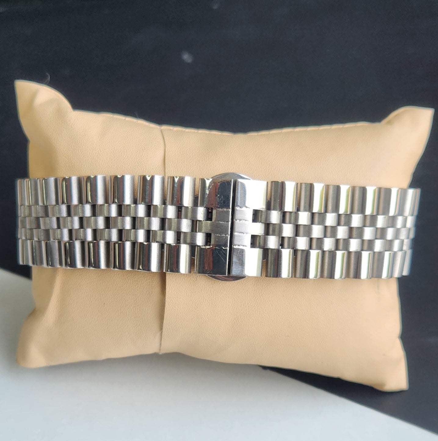 Vintage Seiko Turtle Automatic White Face Cal. 6309 Jubilee Bracelet Day-Date Men's Wrist Watch E60