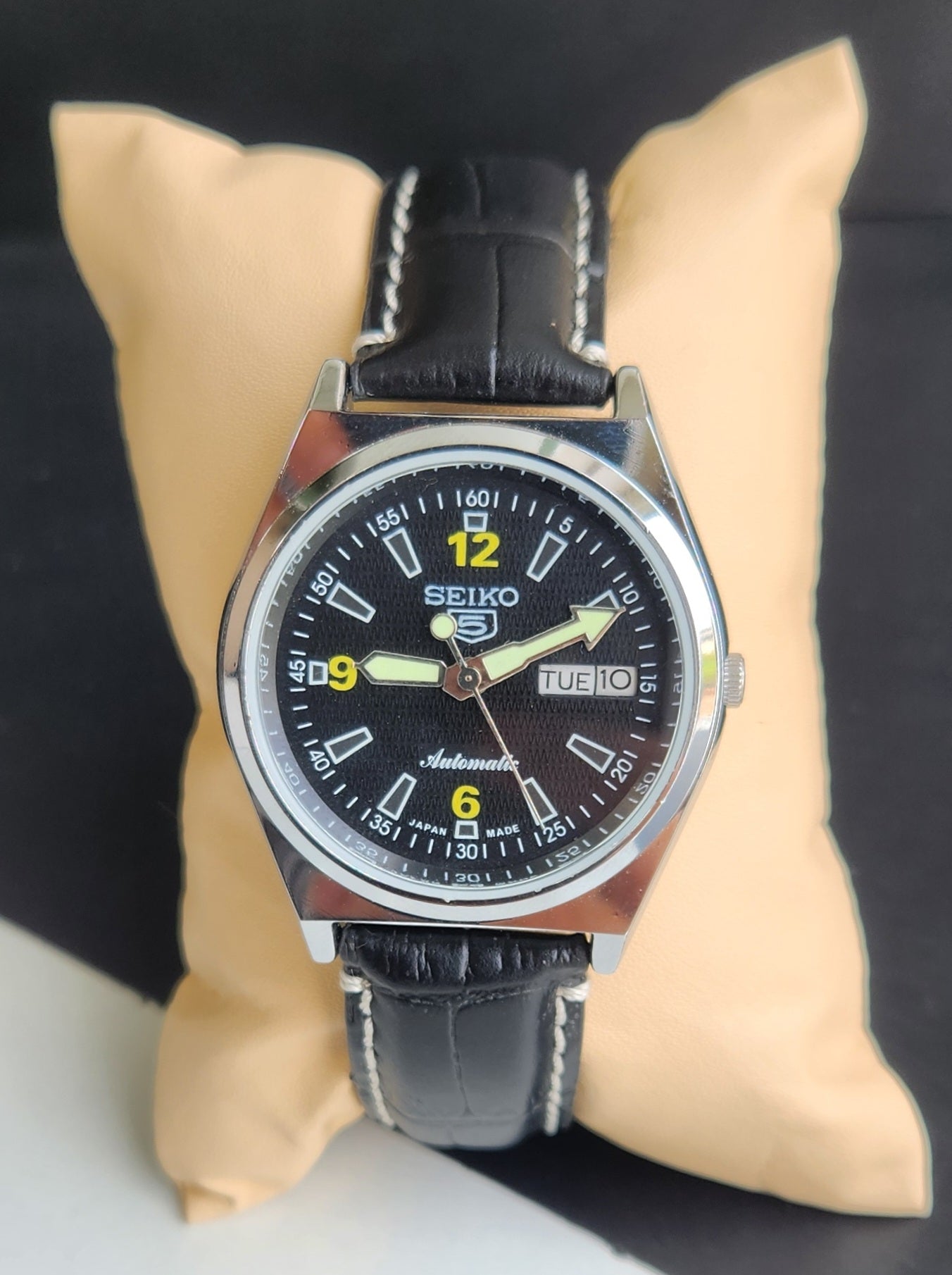 Vintage Mod Seiko 5 Automatic 6309A 17 Jewels Japan Men's Day-Date Black Face Wrist Watch E70