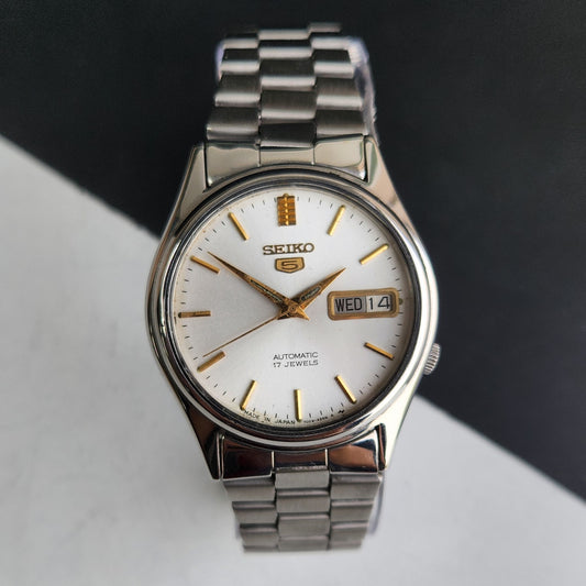 Vintage 1982 Original Seiko 5 Automatic 7009-3100 White Face 17 Jewels Day-Date Japanese Men's Wrist Watch EG01