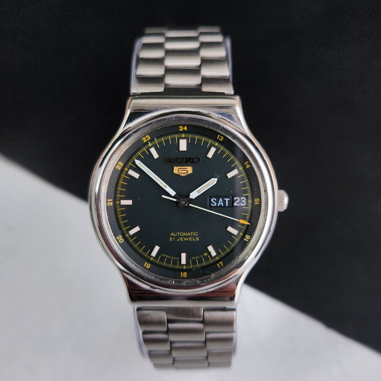 Vintage 1985 Original Seiko 5 Automatic 6319-606A Black Face 21 Jewels Day-Date Japanese Men's Wrist Watch EG09