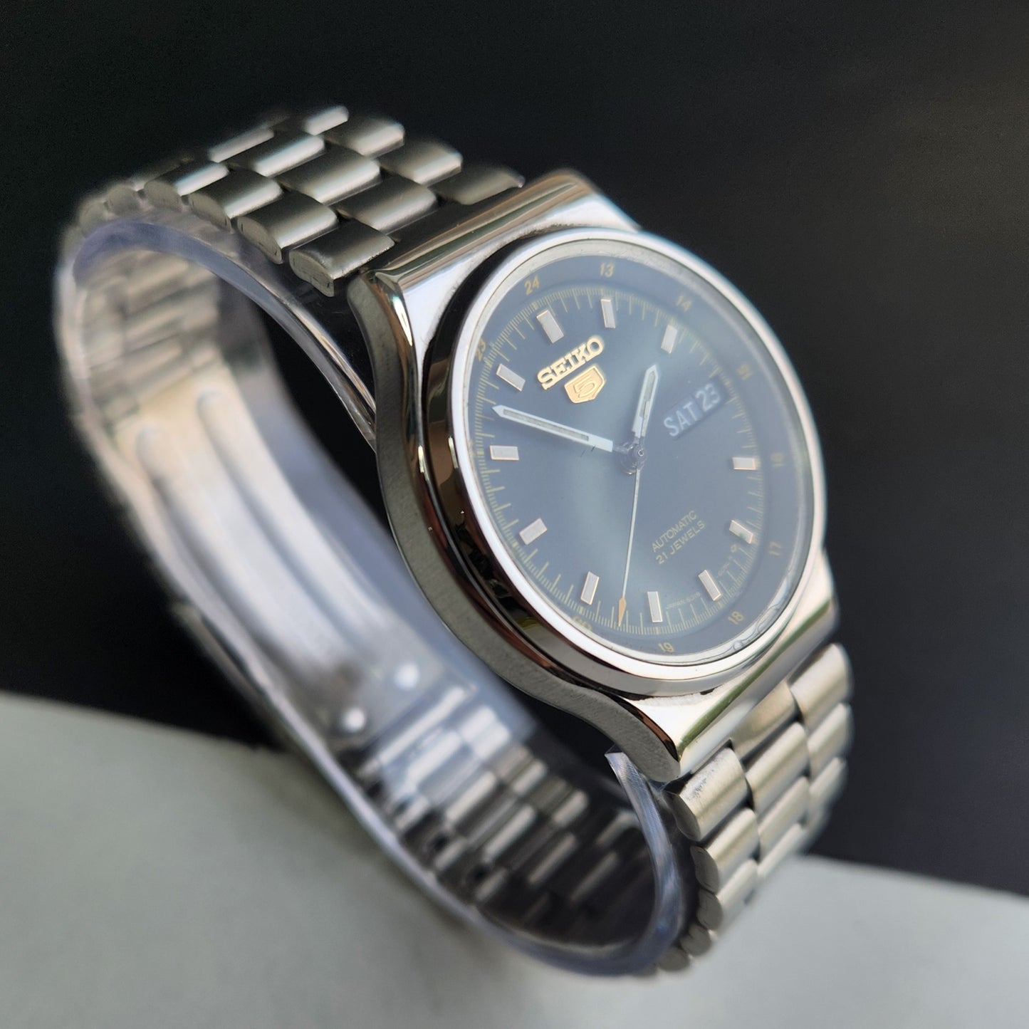 Vintage 1985 Original Seiko 5 Automatic 6319-606A Black Face 21 Jewels Day-Date Japanese Men's Wrist Watch EG09