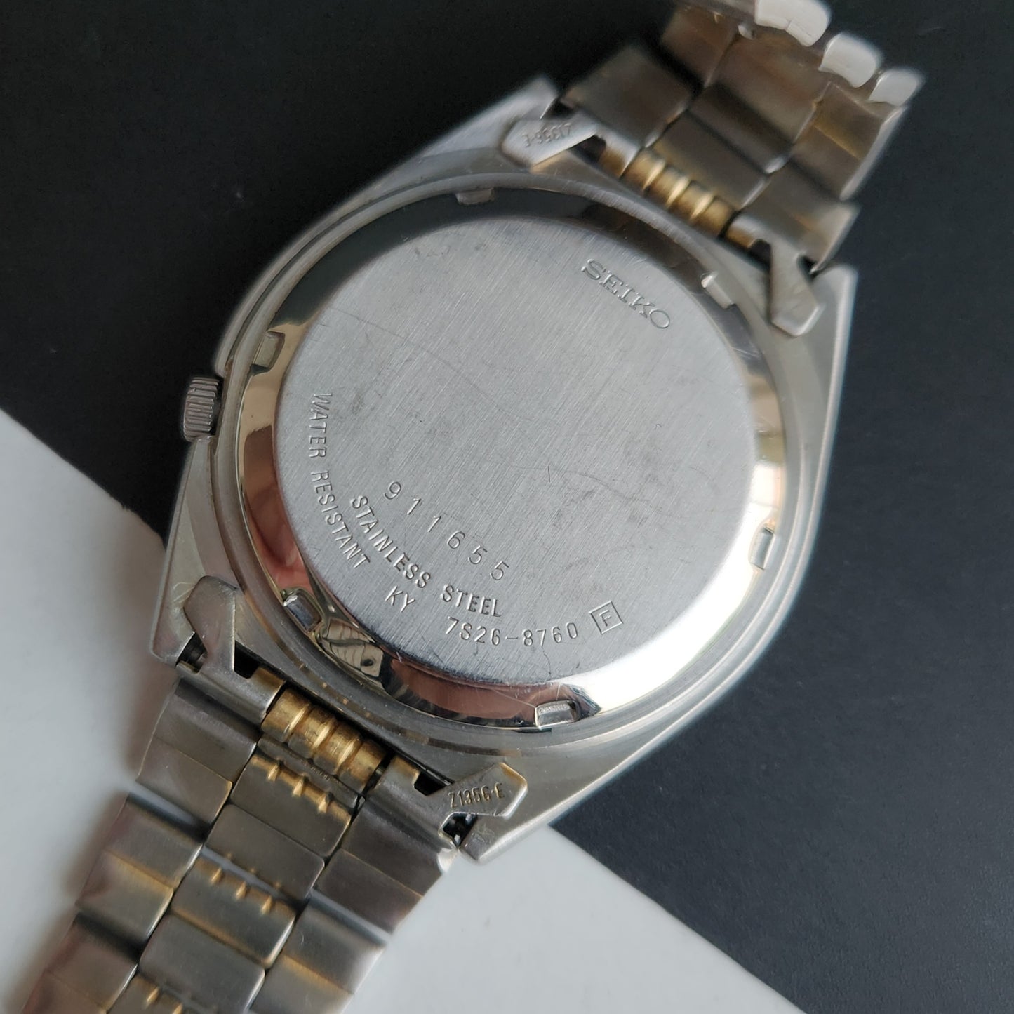Vintage 1999 Original Seiko 5 Automatic 7S26-8760 White Face 21 Jewels Day-Date Japanese Men's Wrist Watch EG12