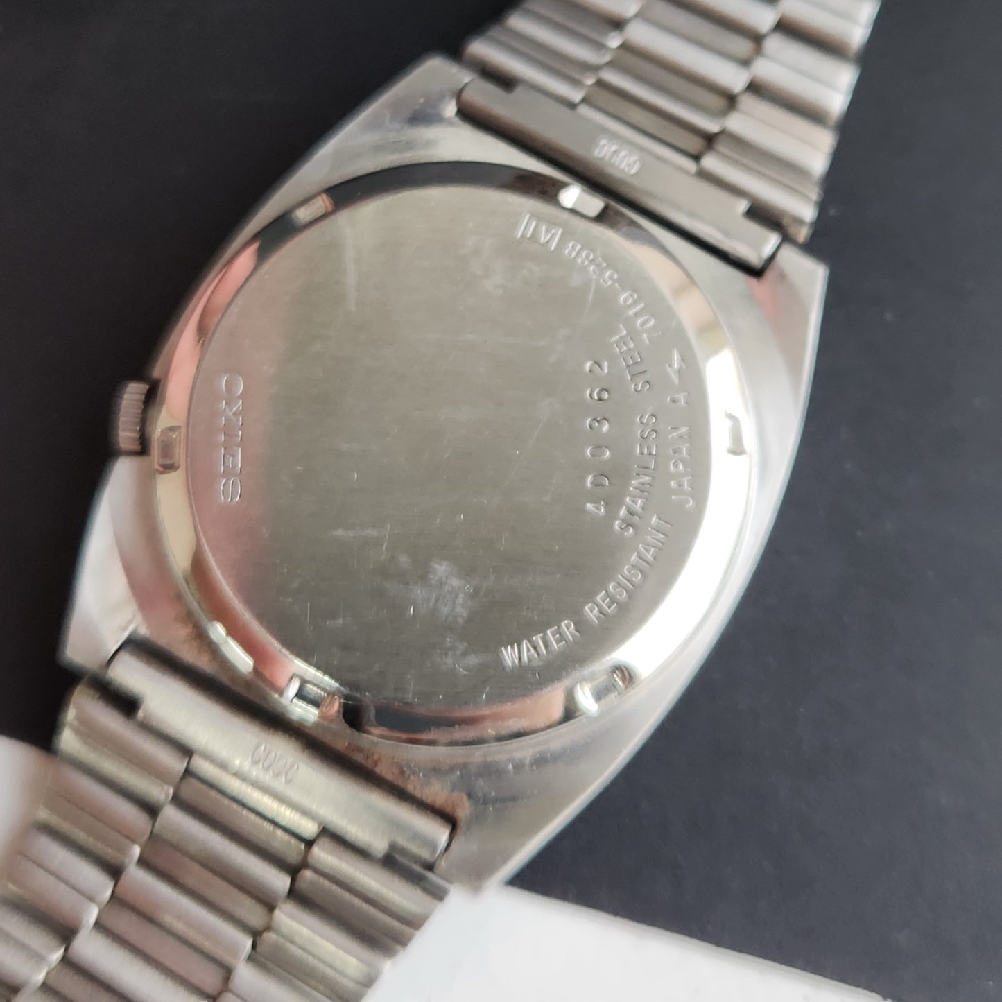 Vintage 1974 Original Seiko 5 Automatic 7019-528B Black Face 21 Jewels Day-Date Japanese Men's Wrist Watch EG13