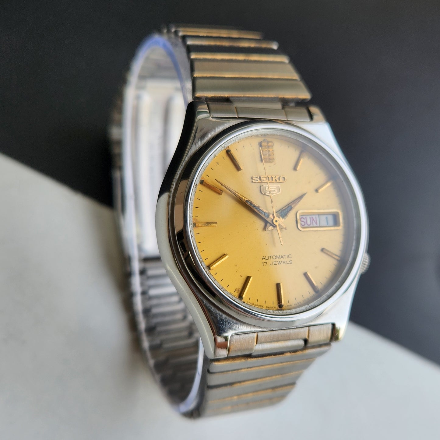 Vintage 1976 Original Seiko 5 Automatic 7009-5821 Golden Face 17 Jewels Day-Date Japanese Men's Wrist Watch EG18