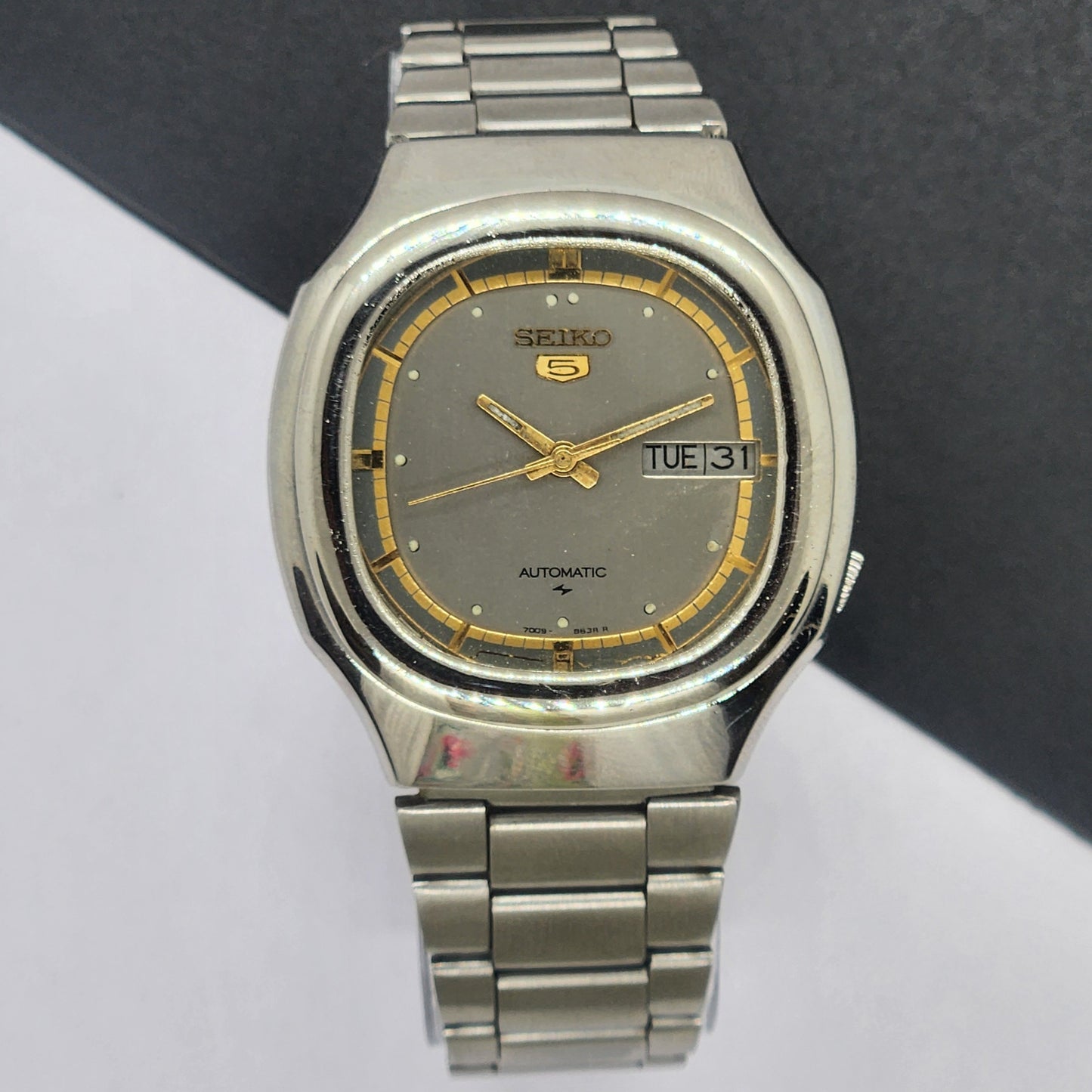 Vintage 1982 Original Seiko 5 Automatic 7009-5130 Gray Face 17 Jewels Day-Date Japanese Men's Wrist Watch EG20