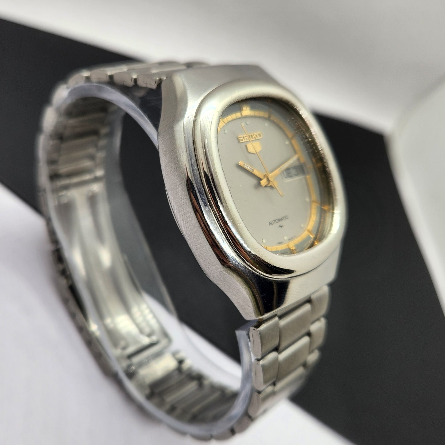 Vintage 1982 Original Seiko 5 Automatic 7009-5130 Gray Face 17 Jewels Day-Date Japanese Men's Wrist Watch EG20