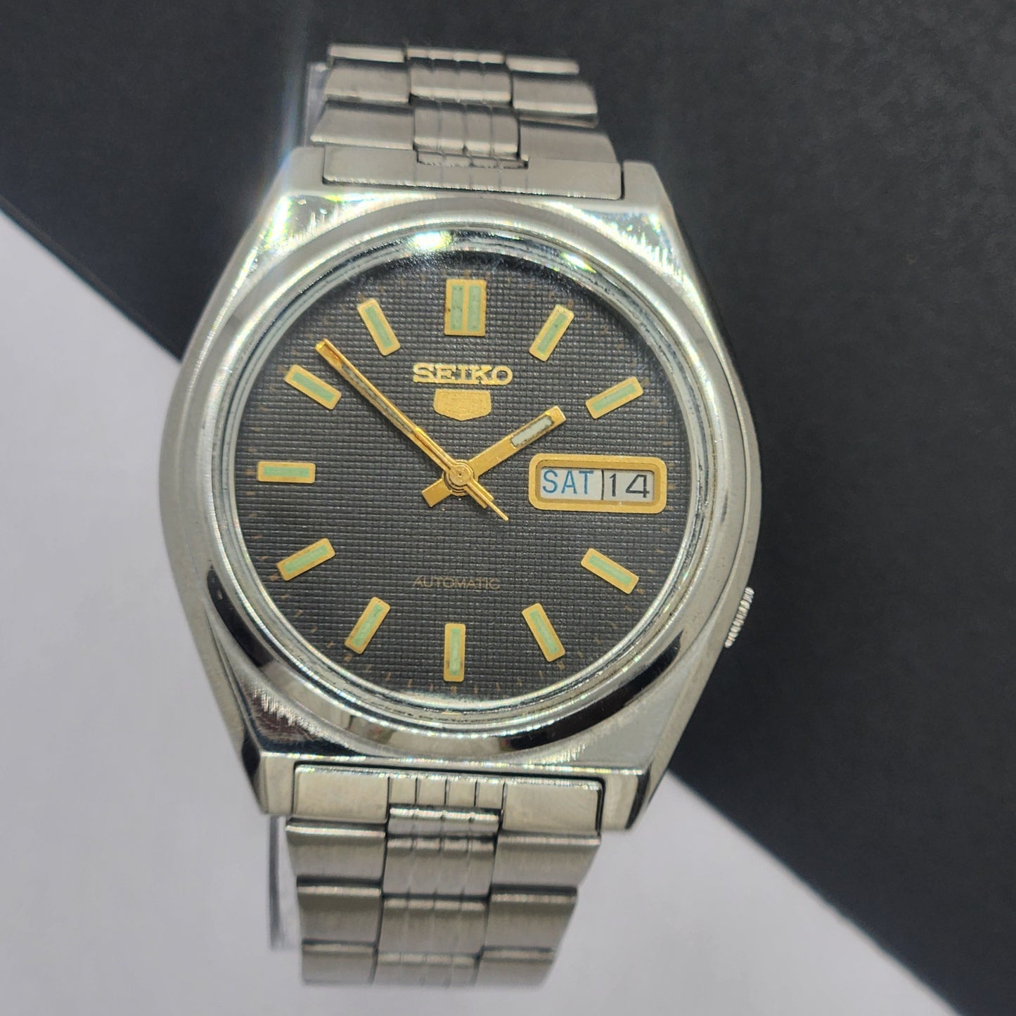 Vintage 1977 Original Seiko 5 Automatic 7009-8761 Black Face 17 Jewels Day-Date Japanese Men's Wrist Watch EG21