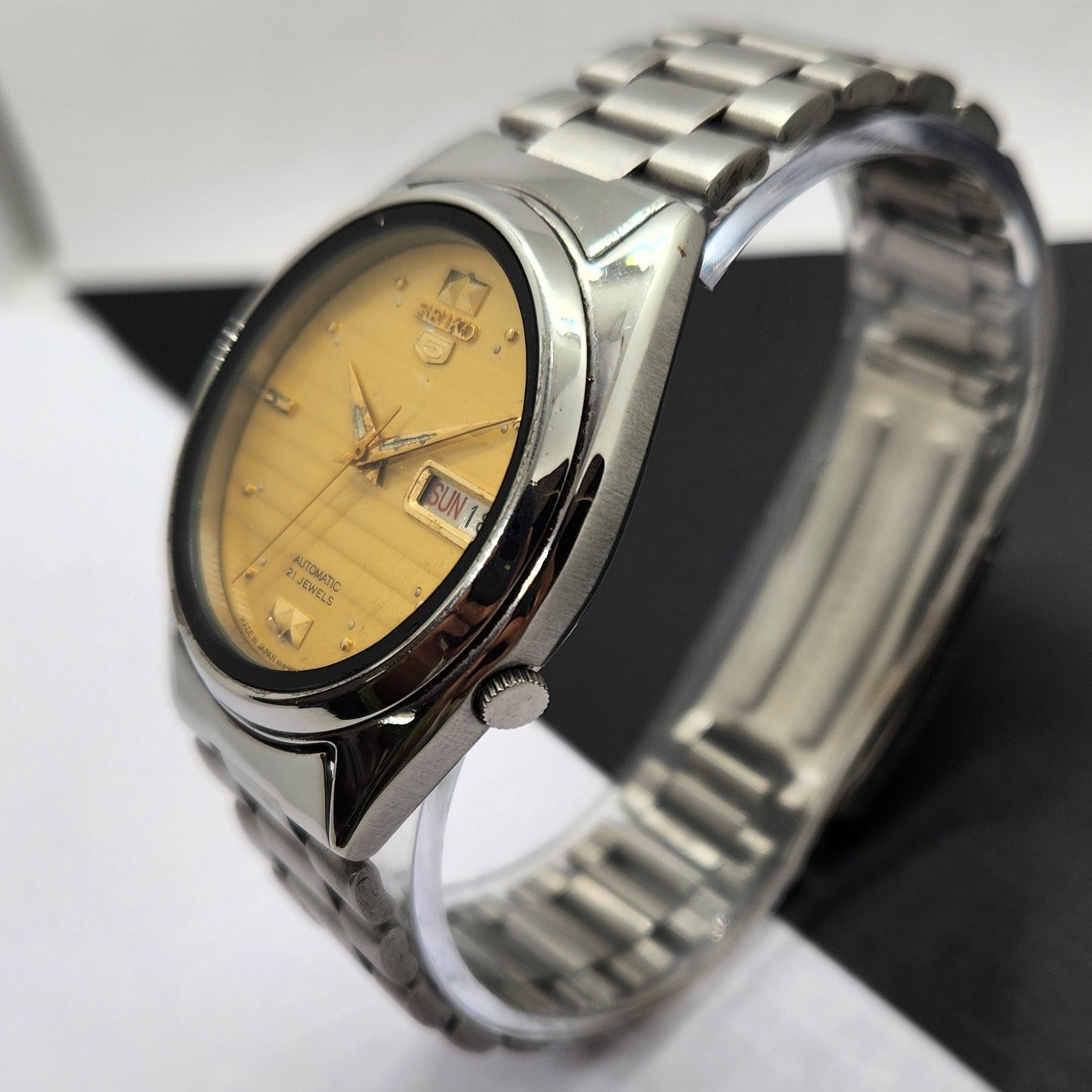 Vintage 1969 Original Seiko 5 Automatic 7019-8180 Golden Face 21 Jewels Day-Date Japanese Men's Wrist Watch EG22
