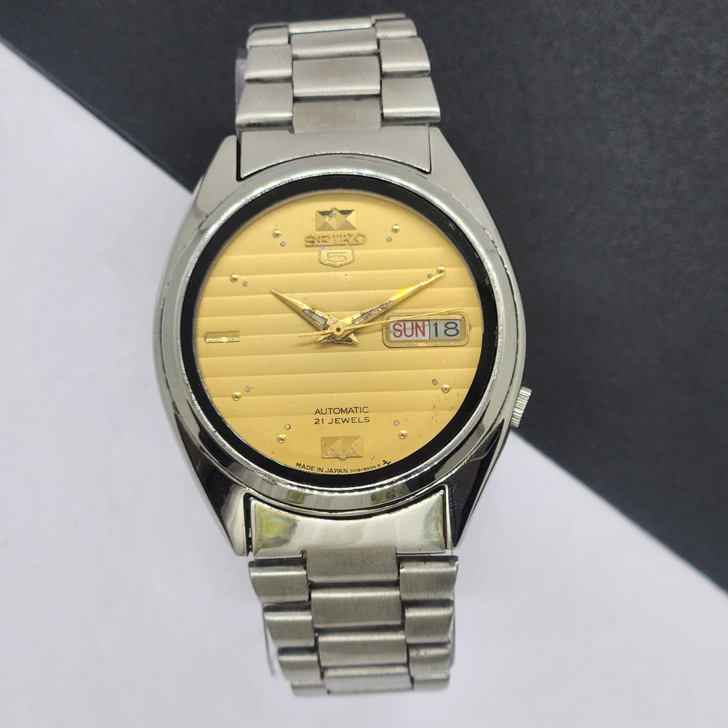 Vintage 1969 Original Seiko 5 Automatic 7019-8180 Golden Face 21 Jewels Day-Date Japanese Men's Wrist Watch EG22