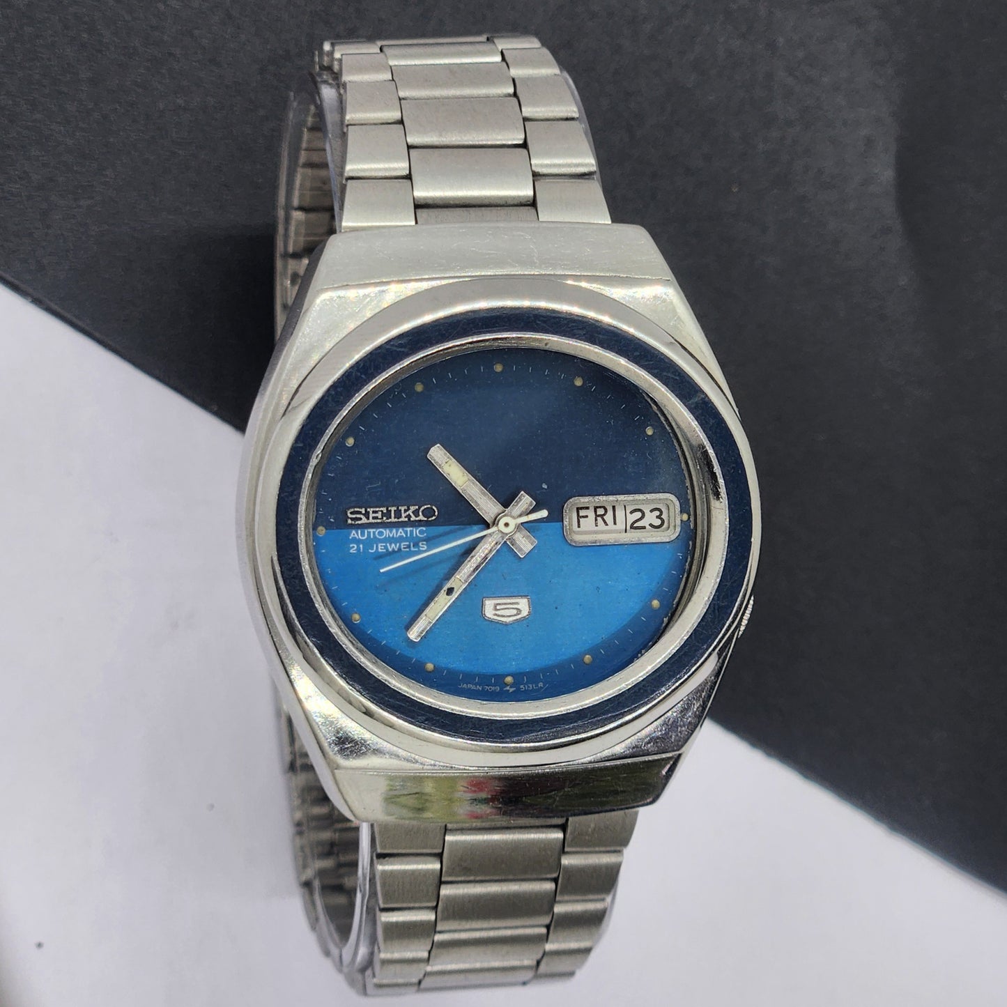 Vintage 1974 Original Seiko 5 Automatic 7019-7340 Blue Face 21 Jewels Day-Date Japanese Men's Wrist Watch EG23