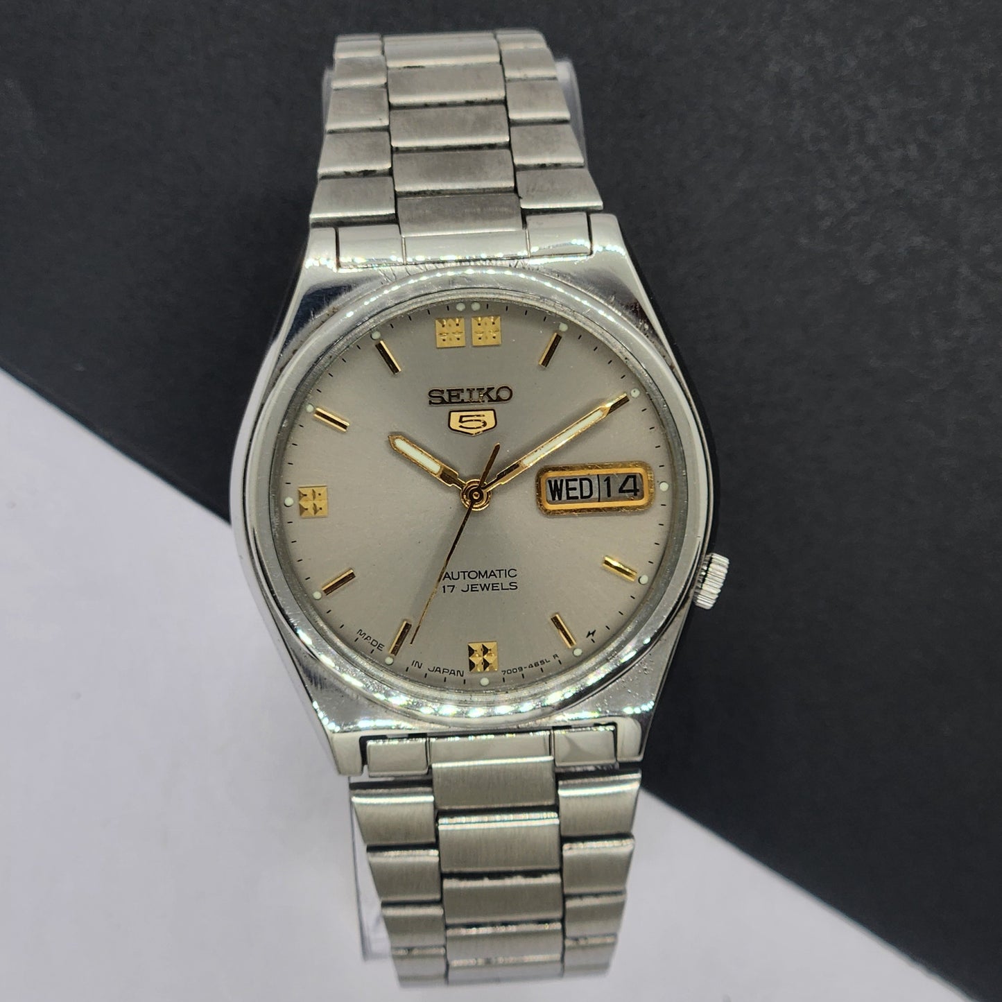 Vintage 1984 Original Seiko 5 Automatic 7009-3020 Gray Face 17 Jewels Day-Date Japanese Men's Wrist Watch EG26