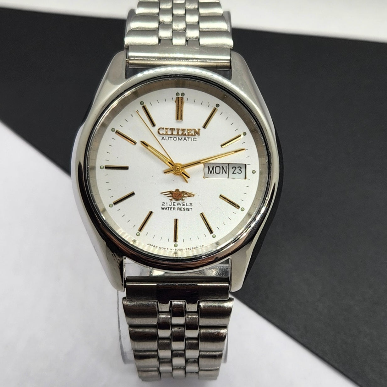 Vintage 1989 Original Citizen Automatic Cal. 8200 White Face 21 Jewels Day-Date Japanese Men's Wrist Watch EG29