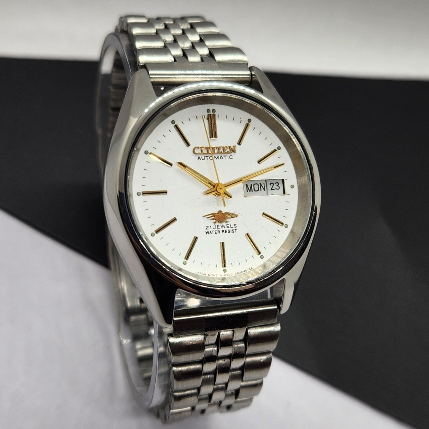 Vintage 1989 Original Citizen Automatic Cal. 8200 White Face 21 Jewels Day-Date Japanese Men's Wrist Watch EG29