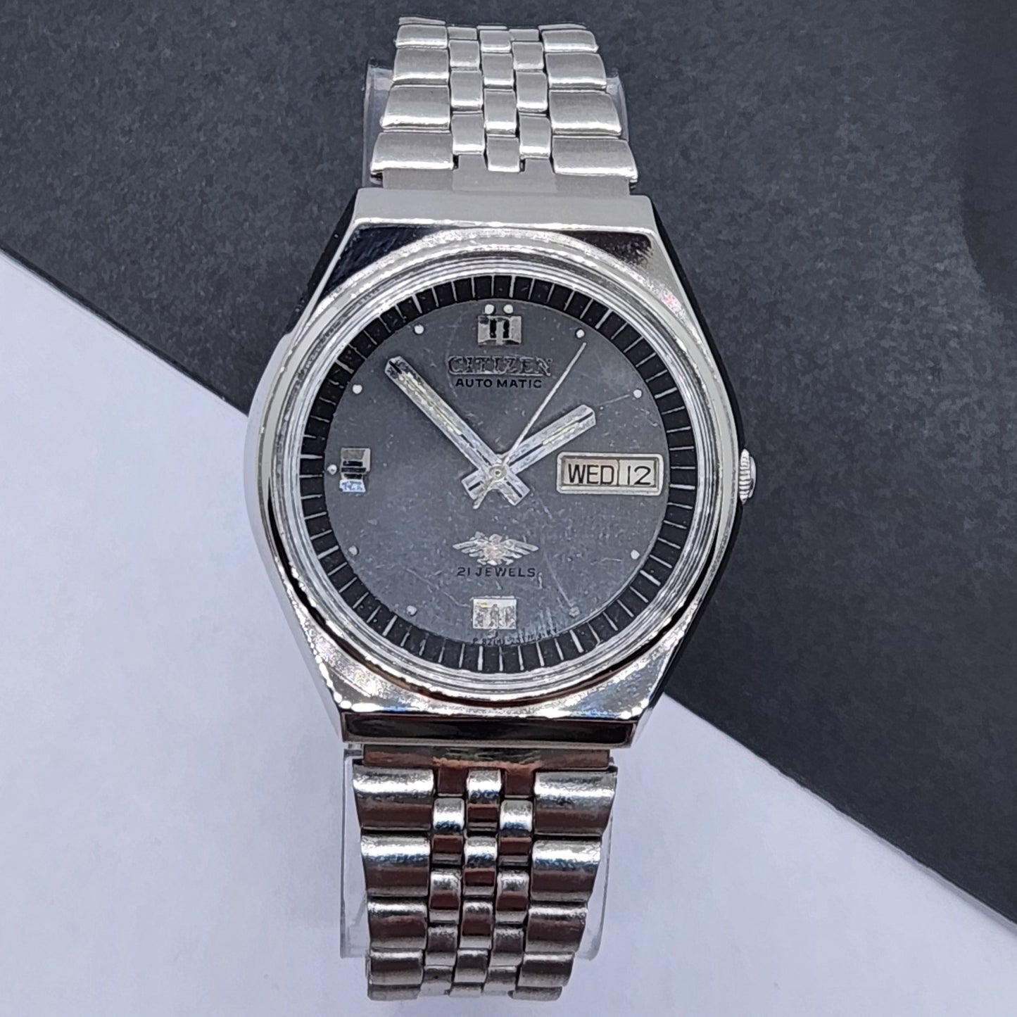 Vintage 1977 Original Citizen Automatic Cal. 8200 Gray Face 21 Jewels Day-Date Japanese Men's Wrist Watch EG30