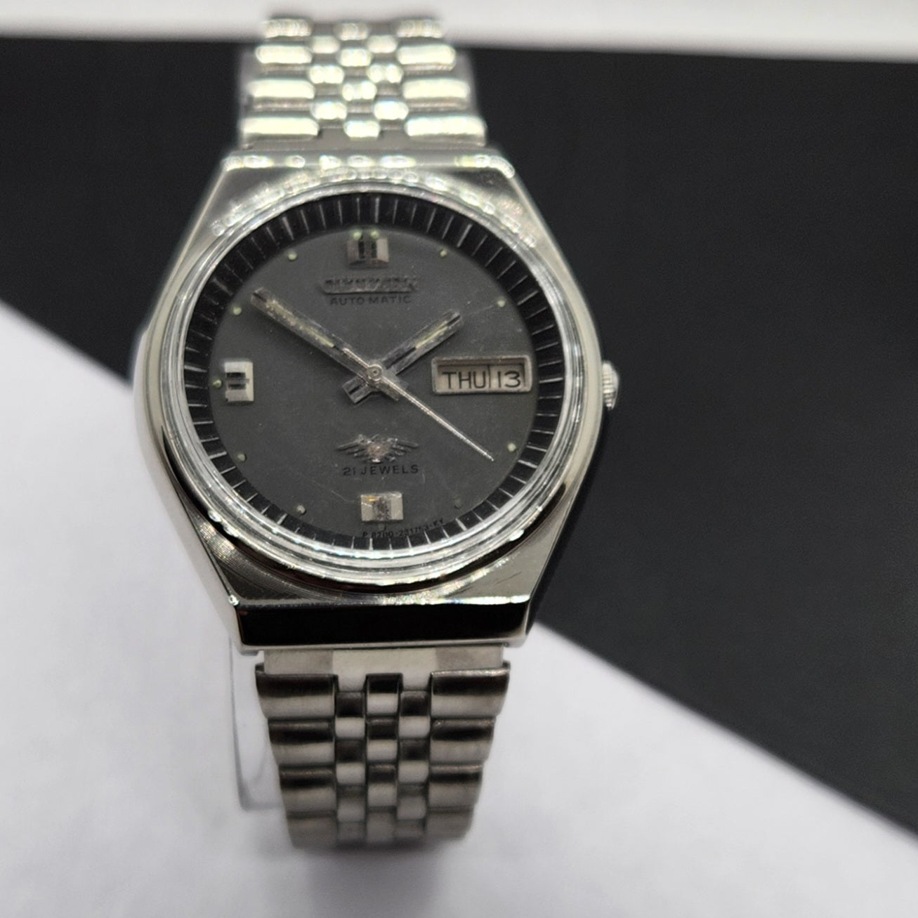 Vintage 1977 Original Citizen Automatic Cal. 8200 Gray Face 21 Jewels Day-Date Japanese Men's Wrist Watch EG30