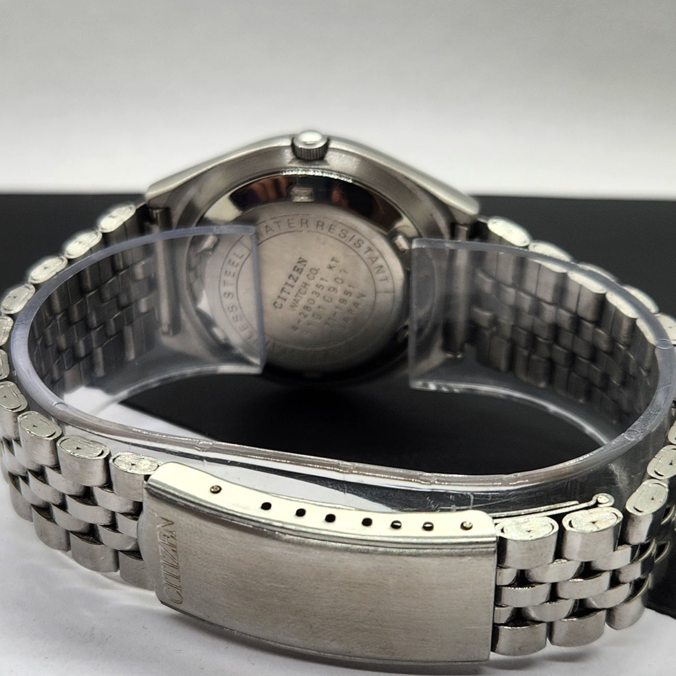Vintage 1977 Original Citizen Automatic Cal. 8200 Gray Face 21 Jewels Day-Date Japanese Men's Wrist Watch EG30