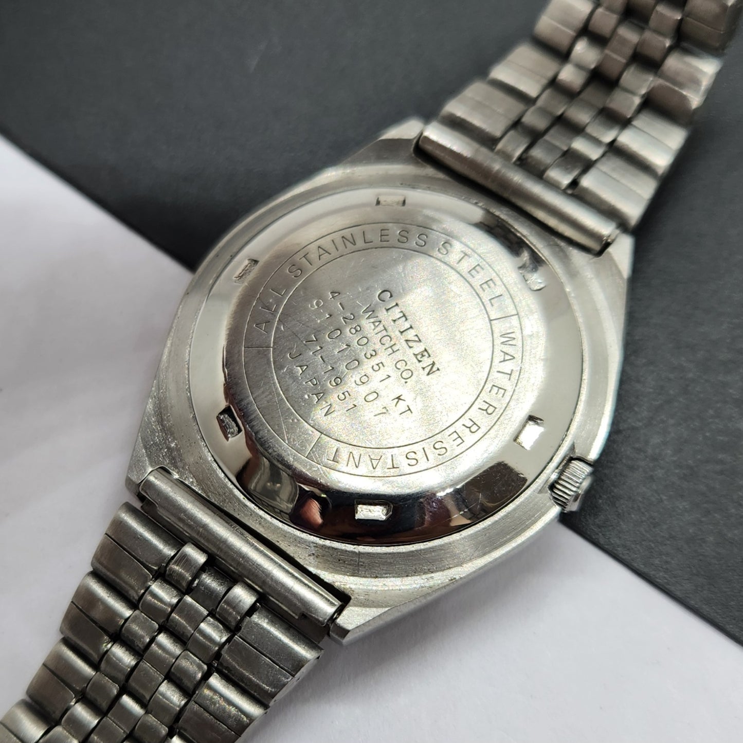 Vintage 1977 Original Citizen Automatic Cal. 8200 Gray Face 21 Jewels Day-Date Japanese Men's Wrist Watch EG30