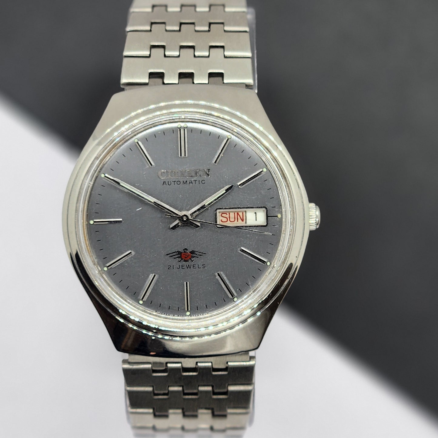 Vintage 1984 Original Citizen Automatic Cal. 8200 Gray Face 21 Jewels Day-Date Japanese Men's Wrist Watch EG31