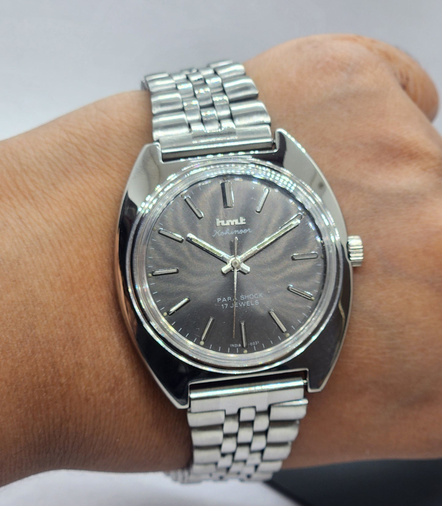Vintage Original HMT Kohinoor Hand Winding 17 Jewels Gray Face Silver Bracelet Men's Wrist Watch F24