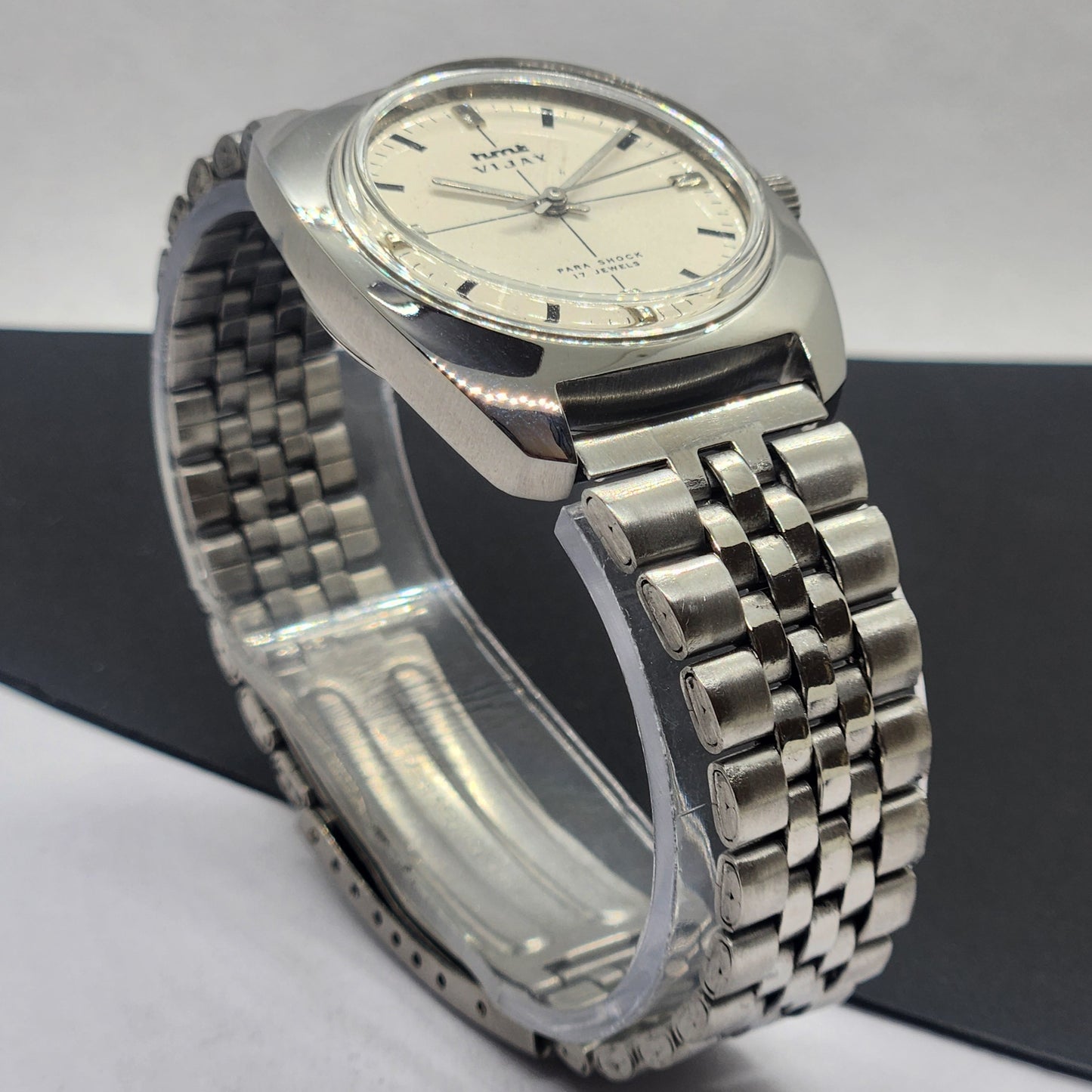 Vintage Original HMT Vijay Hand Winding 17 Jewels White Face Silver Bracelet Men's Wrist Watch F30