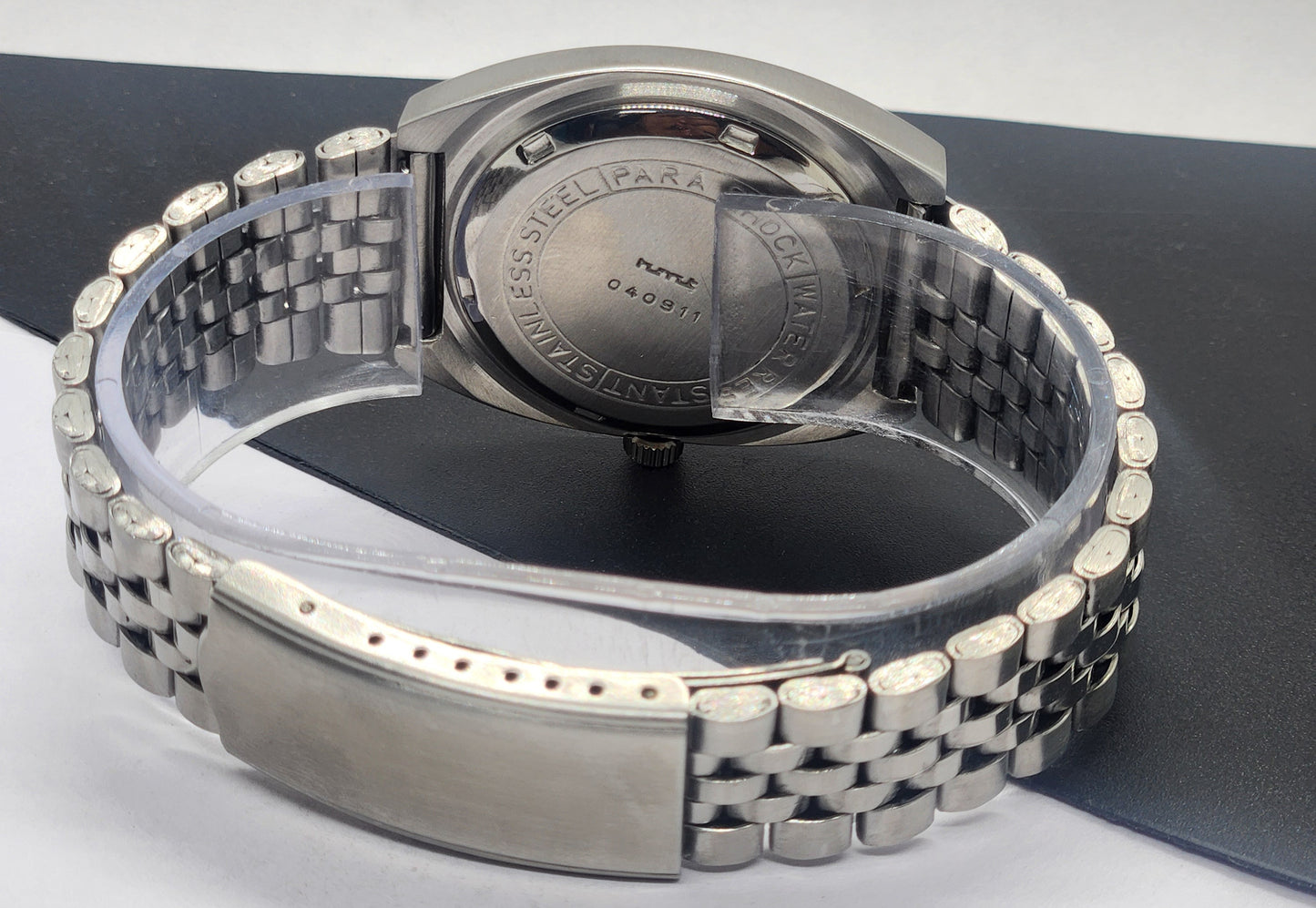 Vintage Original HMT Chethan Hand Winding 17 Jewels Golden Face Silver Bracelet Men's Wrist Watch F36
