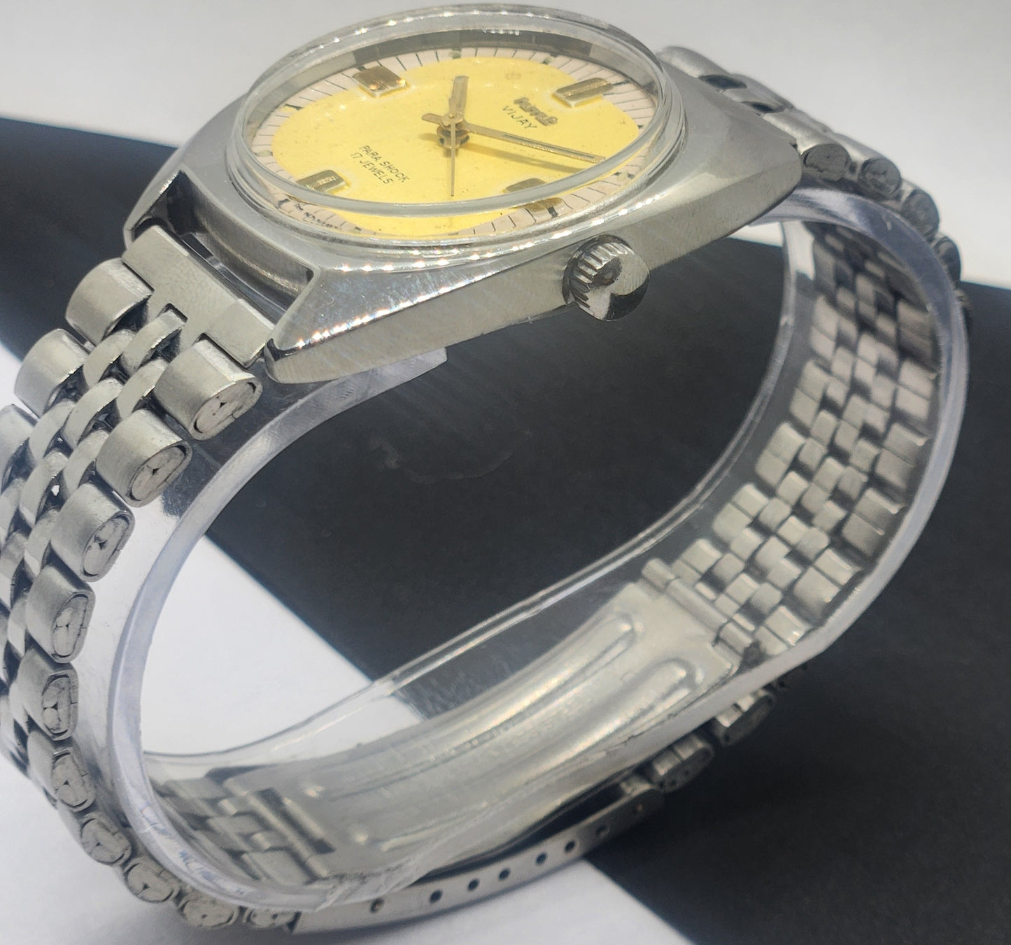 Vintage Original HMT Vijay Hand Winding 17 Jewels Golden Face Silver Bracelet Men's Wrist Watch F40
