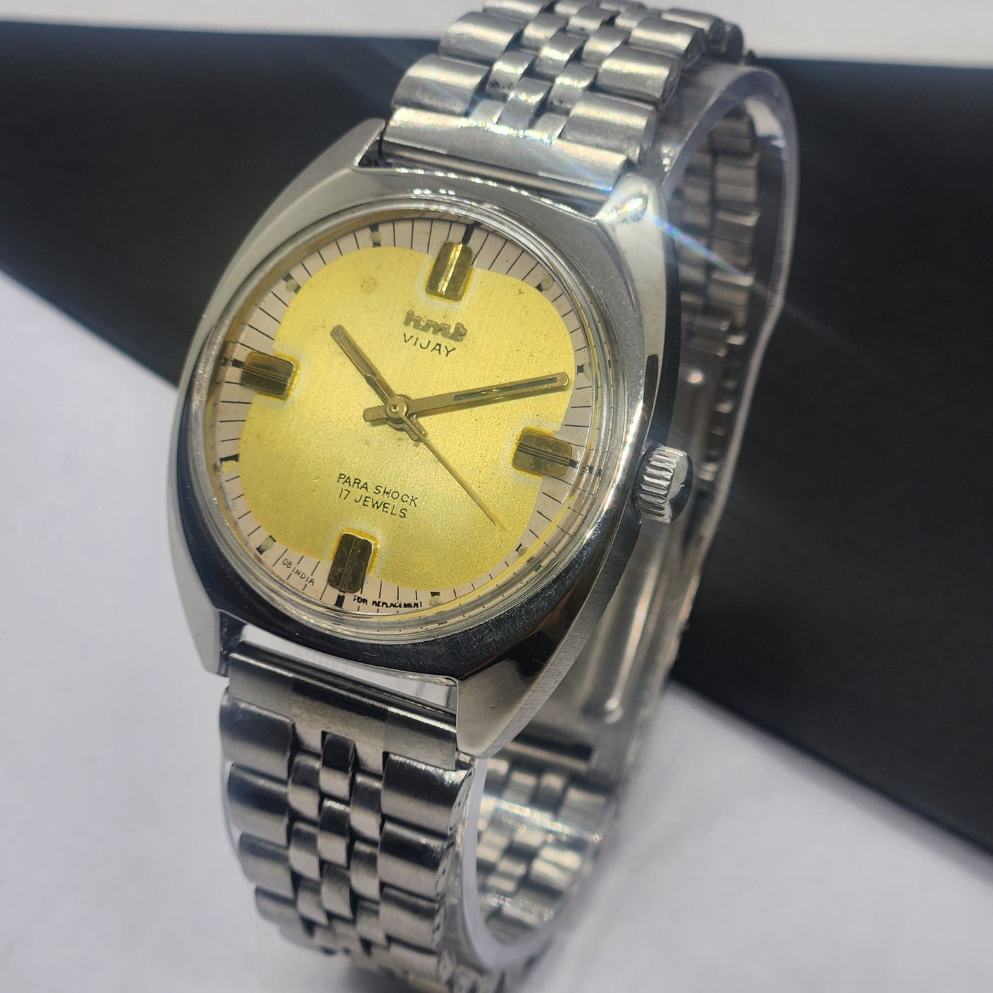 Vintage Original HMT Vijay Hand Winding 17 Jewels Golden Face Silver Bracelet Men's Wrist Watch F40