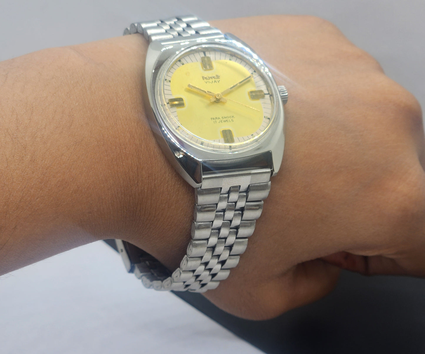Vintage Original HMT Vijay Hand Winding 17 Jewels Golden Face Silver Bracelet Men's Wrist Watch F40