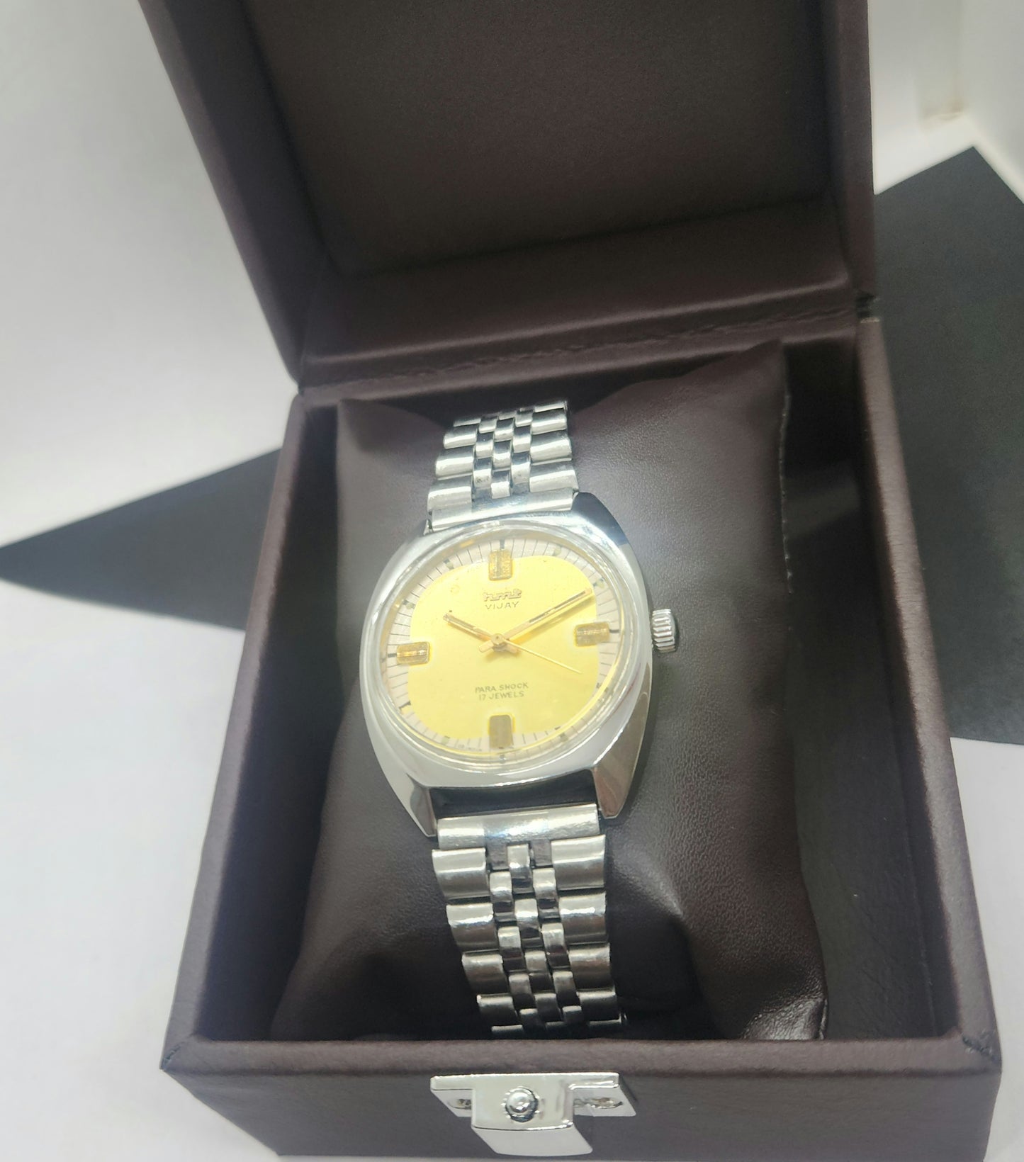 Vintage Original HMT Vijay Hand Winding 17 Jewels Golden Face Silver Bracelet Men's Wrist Watch F40