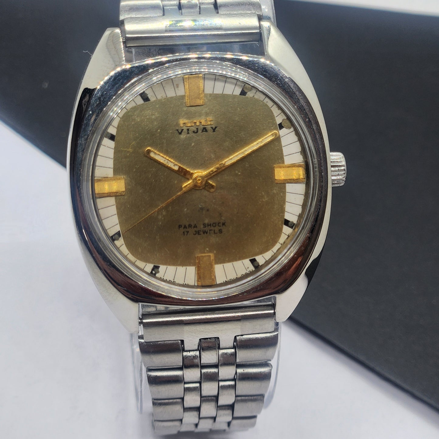 Vintage Original HMT Vijay Hand Winding 17 Jewels Golden Face Silver Bracelet Men's Wrist Watch F41