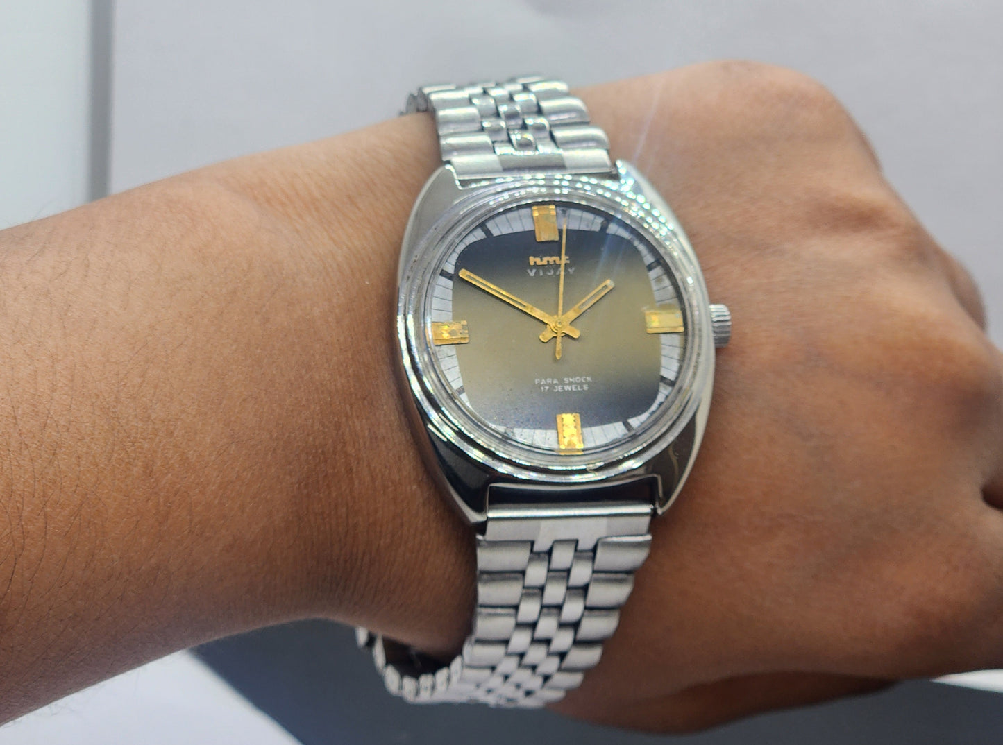 Vintage Original HMT Vijay Hand Winding 17 Jewels Black Face Silver Bracelet Men's Wrist Watch F42
