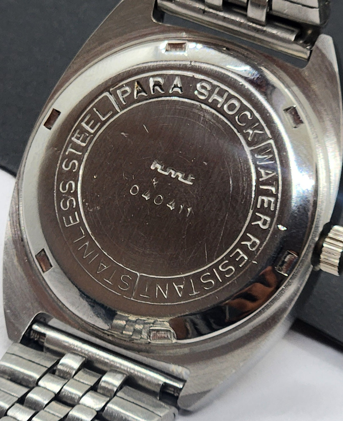 Vintage Original HMT Vijay Hand Winding 17 Jewels Golden Face Silver Bracelet Men's Wrist Watch F43