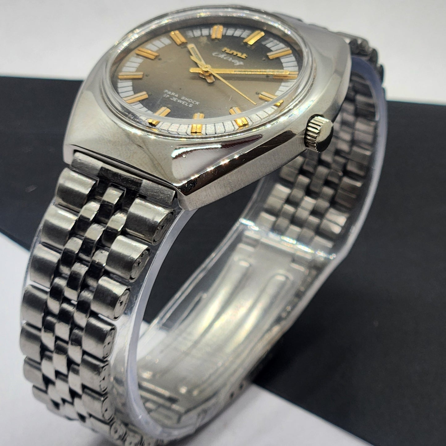 Vintage Original HMT Chirag Hand Winding 17 Jewels Green/Golden Face Silver Bracelet Men's Wrist Watch F44