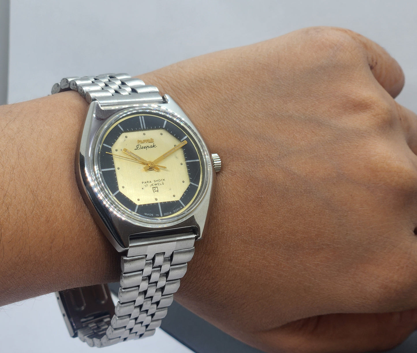 Vintage Original HMT Deepak Hand Winding 17 Jewels Golden Face Silver Bracelet Men's Wrist Watch F50