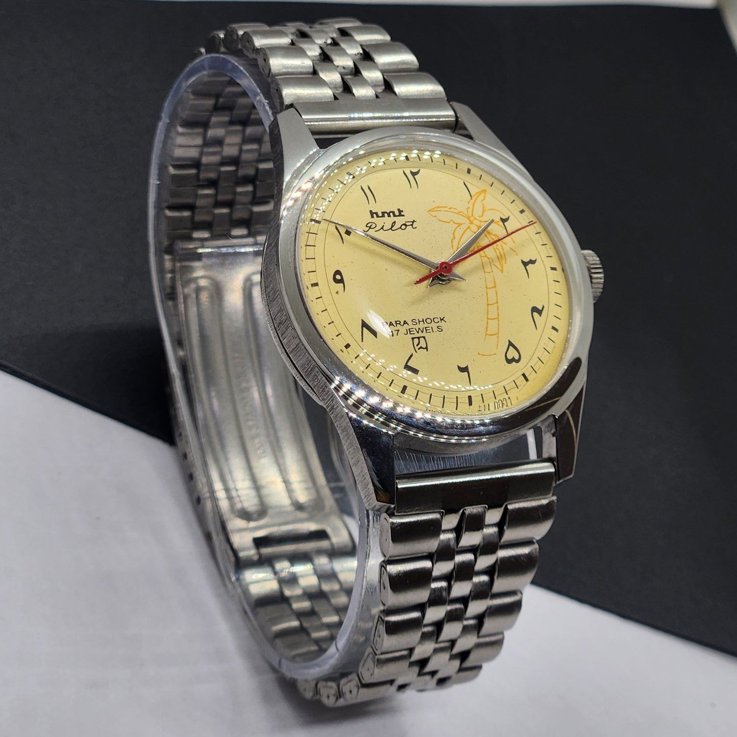 Vintage HMT Pilot Hand Winding 17 Jewels Yellow Face Jubilee Bracelet Men's Wrist Watch F56