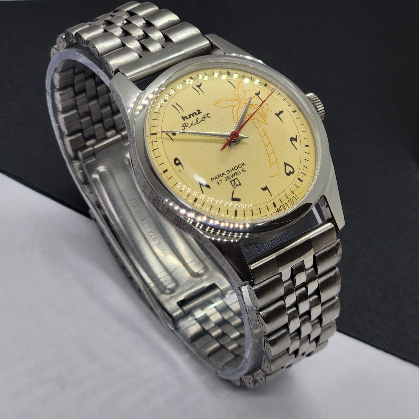 Vintage HMT Pilot Hand Winding 17 Jewels Yellow Face Jubilee Bracelet Men's Wrist Watch F56