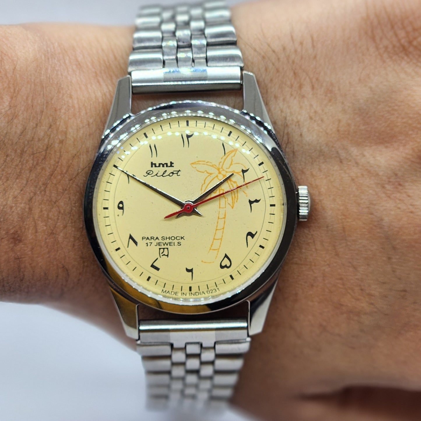 Vintage HMT Pilot Hand Winding 17 Jewels Yellow Face Jubilee Bracelet Men's Wrist Watch F56
