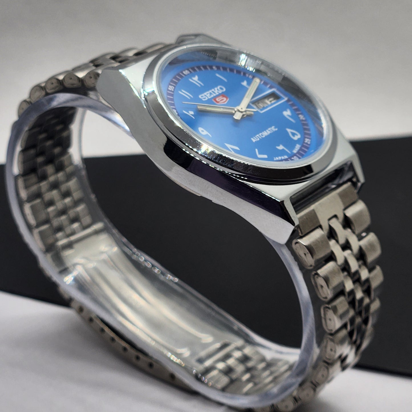 Vintage Mod Seiko 5 Automatic Arabic Blue Face 6309A 17 Jewels Japan Men's Day-Date Wrist Watch F71