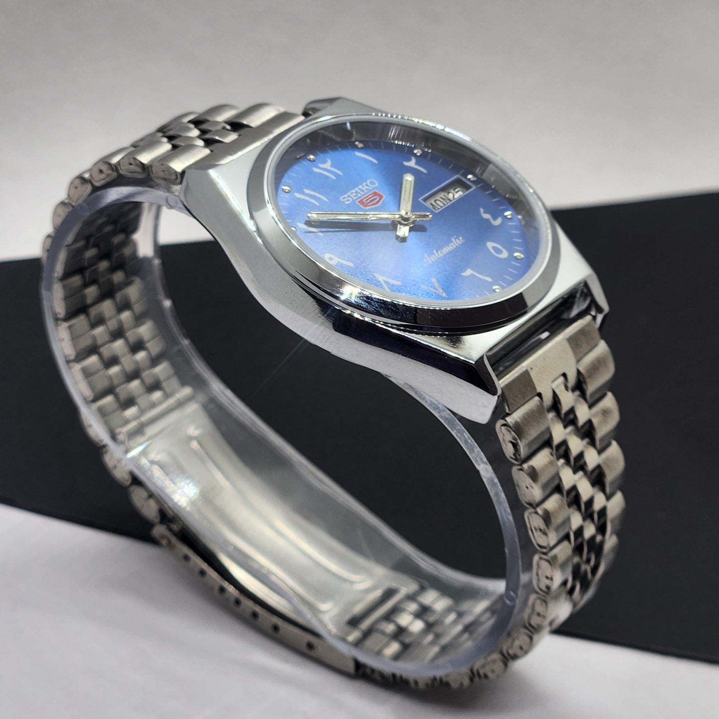 Vintage Mod Seiko 5 Automatic Arabic Blue Face 6309A 17 Jewels Japan Men's Day-Date Wrist Watch F73