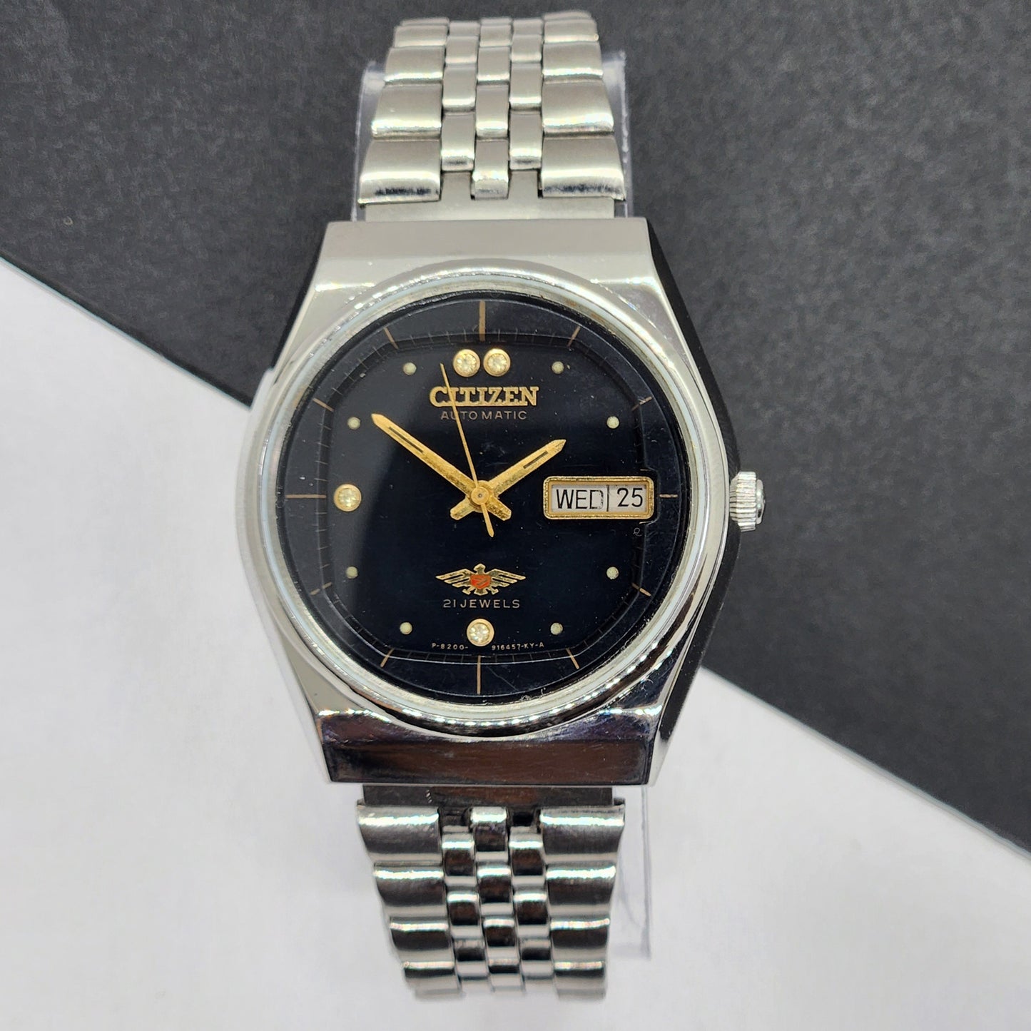 Vintage 1980 Original Citizen Automatic Cal. 8200 Black Face 21 Jewels Day-Date Japanese Men's Wrist Watch EG37