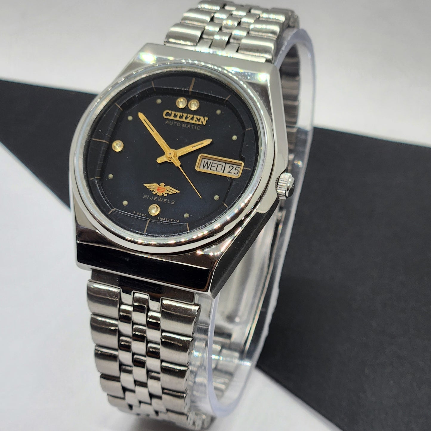 Vintage 1980 Original Citizen Automatic Cal. 8200 Black Face 21 Jewels Day-Date Japanese Men's Wrist Watch EG37