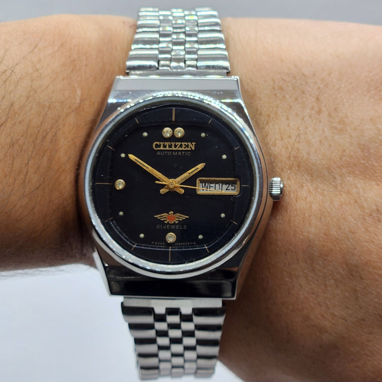 Vintage 1980 Original Citizen Automatic Cal. 8200 Black Face 21 Jewels Day-Date Japanese Men's Wrist Watch EG37