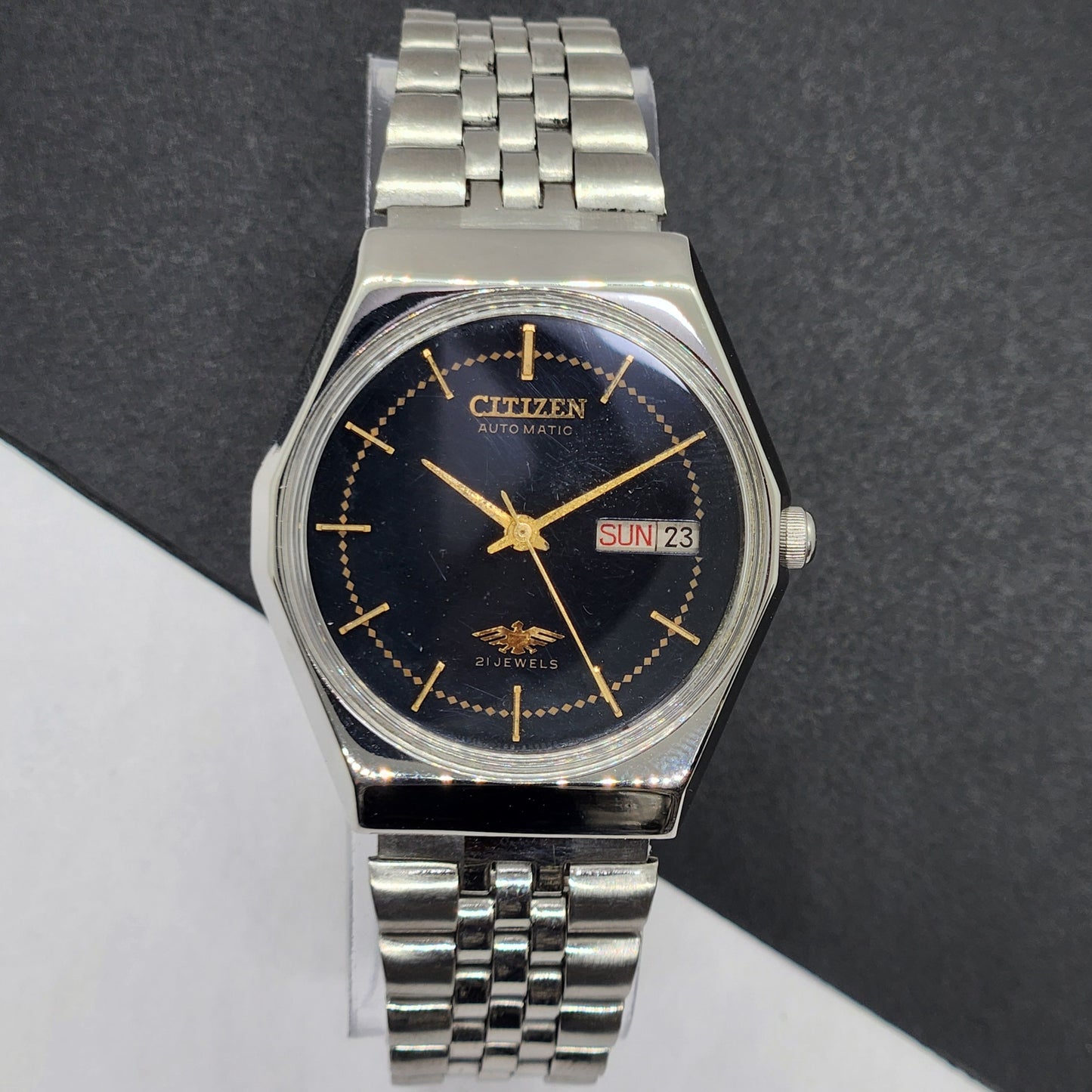Vintage 1984 Original Citizen Automatic Cal. 8200 Black Face 21 Jewels Day-Date Japanese Men's Wrist Watch EG40