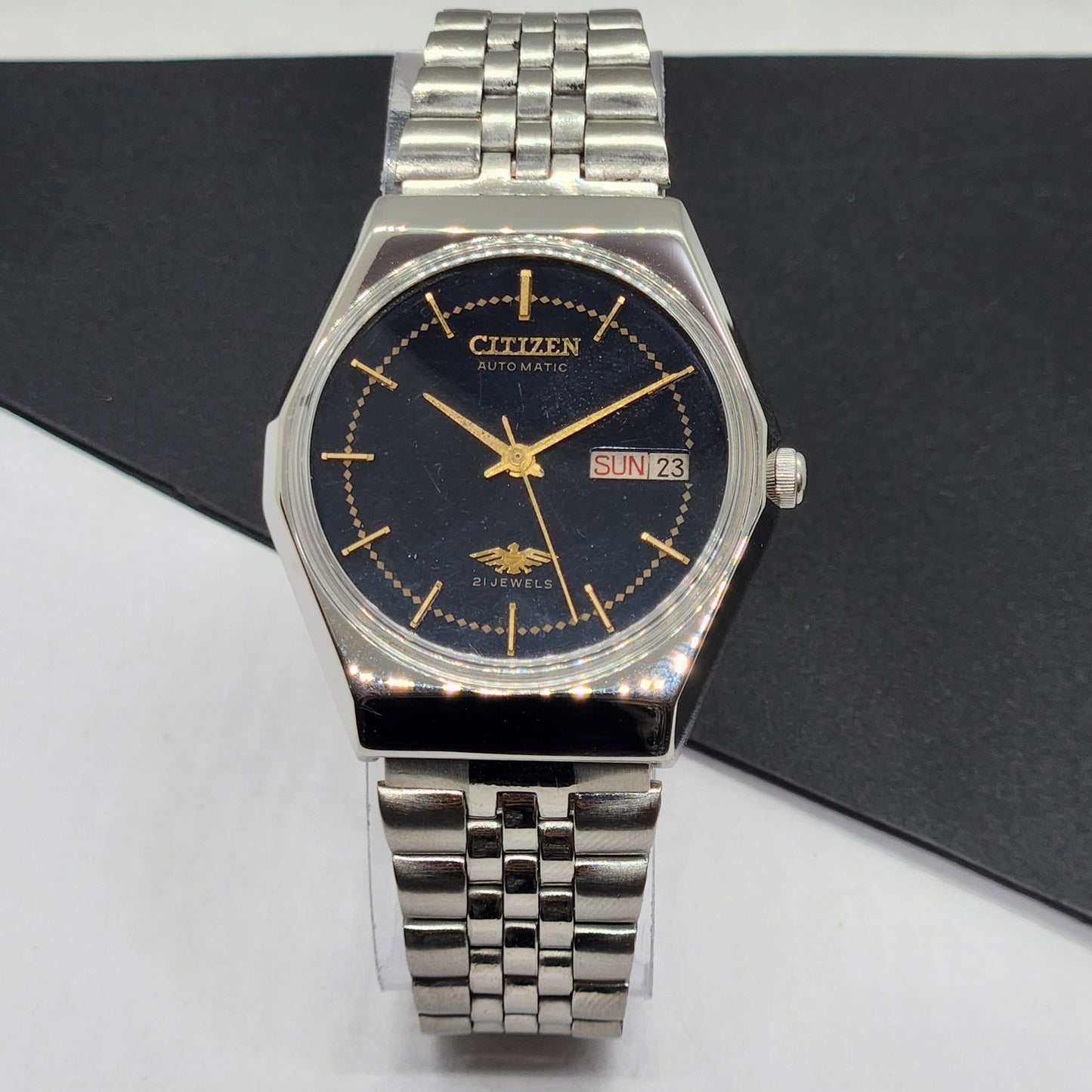 Vintage 1984 Original Citizen Automatic Cal. 8200 Black Face 21 Jewels Day-Date Japanese Men's Wrist Watch EG40